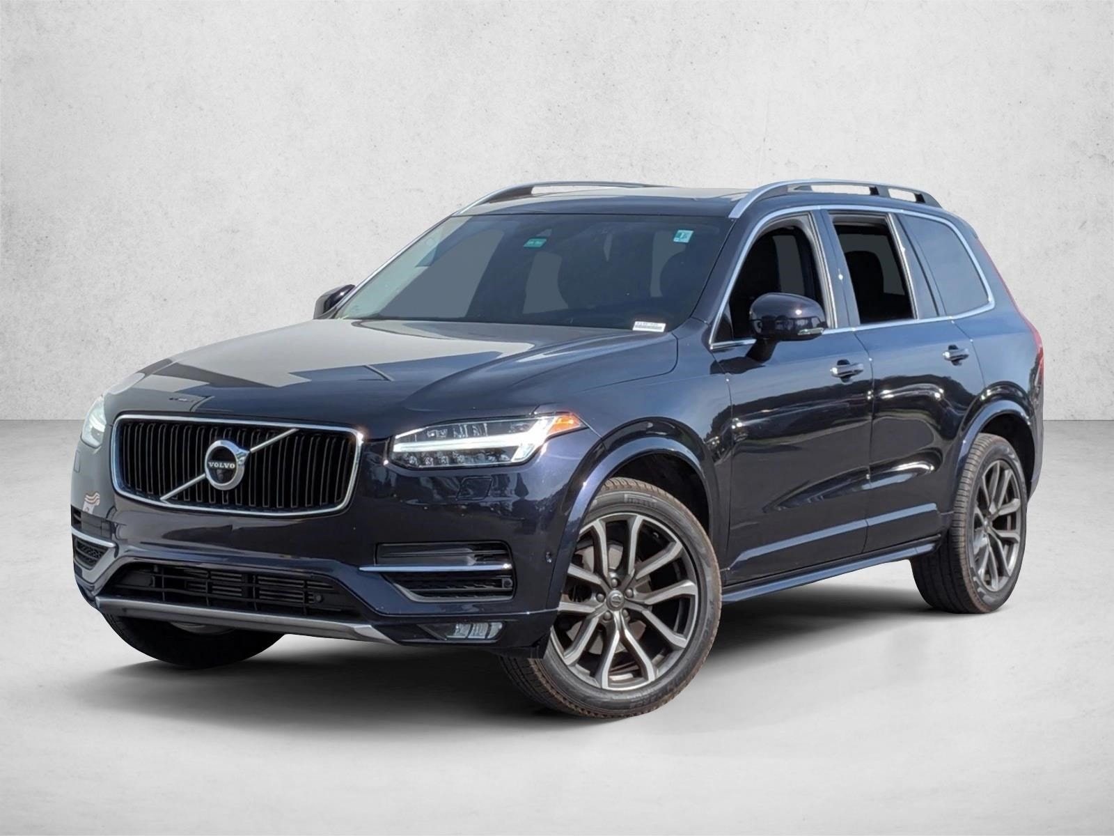 2019 Volvo XC90 T6 Momentum AWD's photo