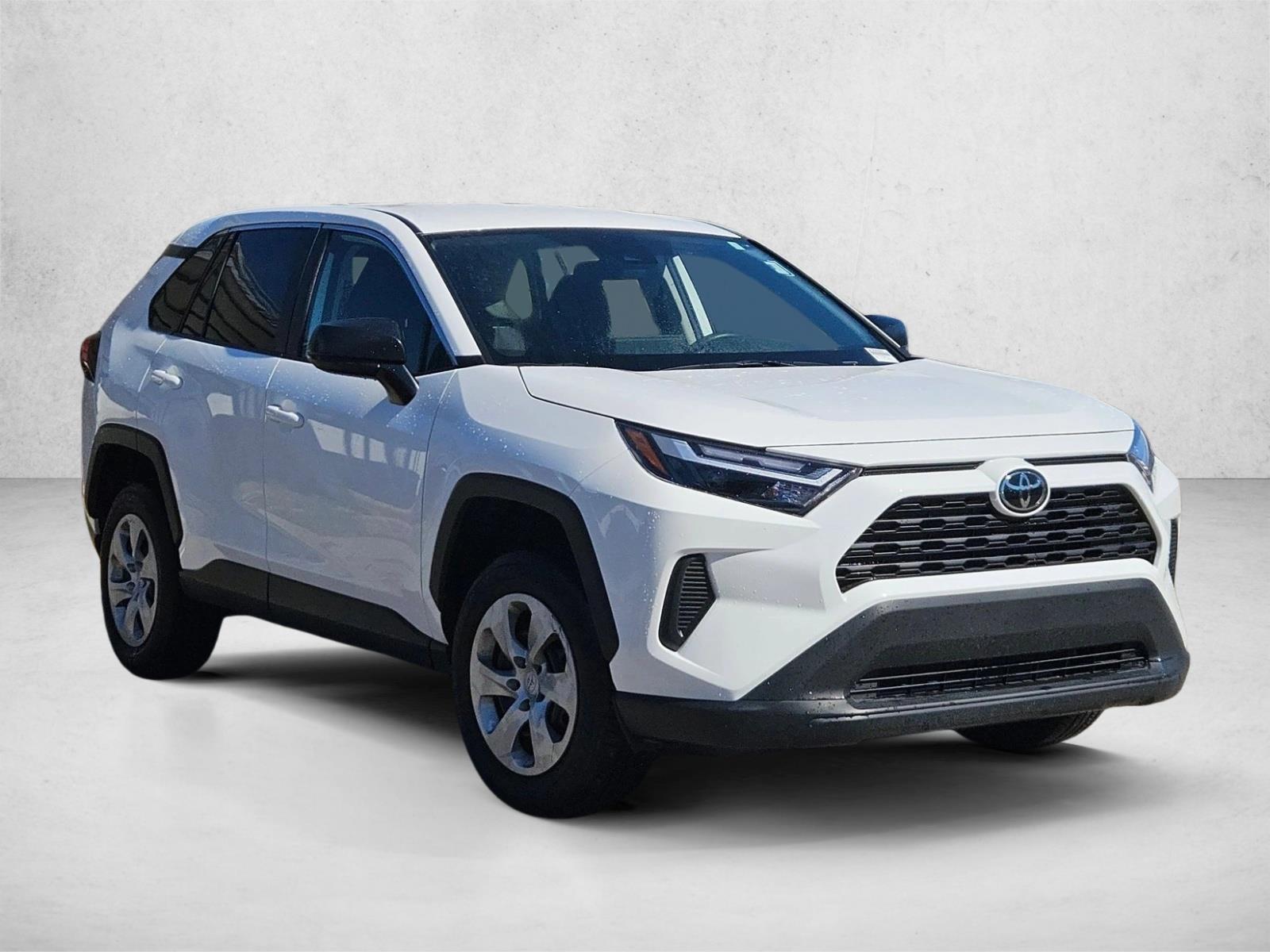 2025 Toyota RAV4 LE photo 3