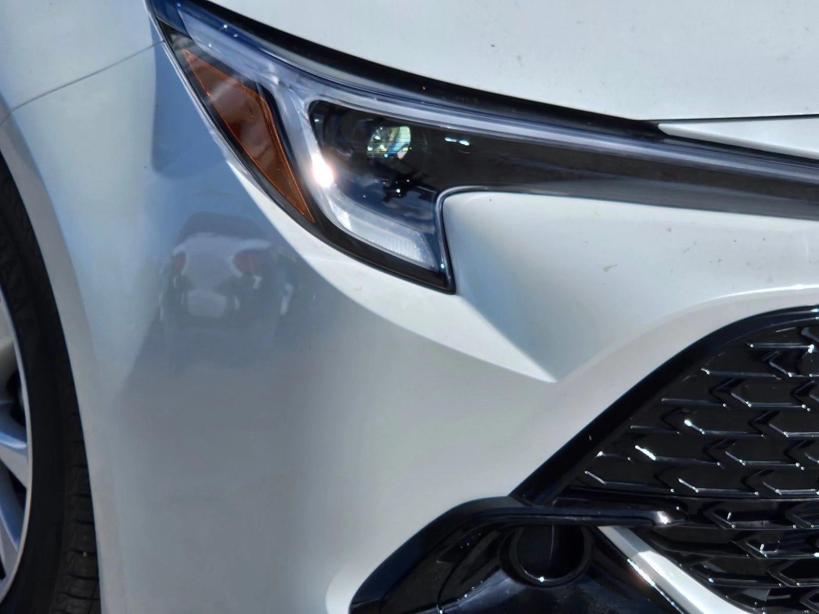 2025 Toyota Corolla SE photo 4