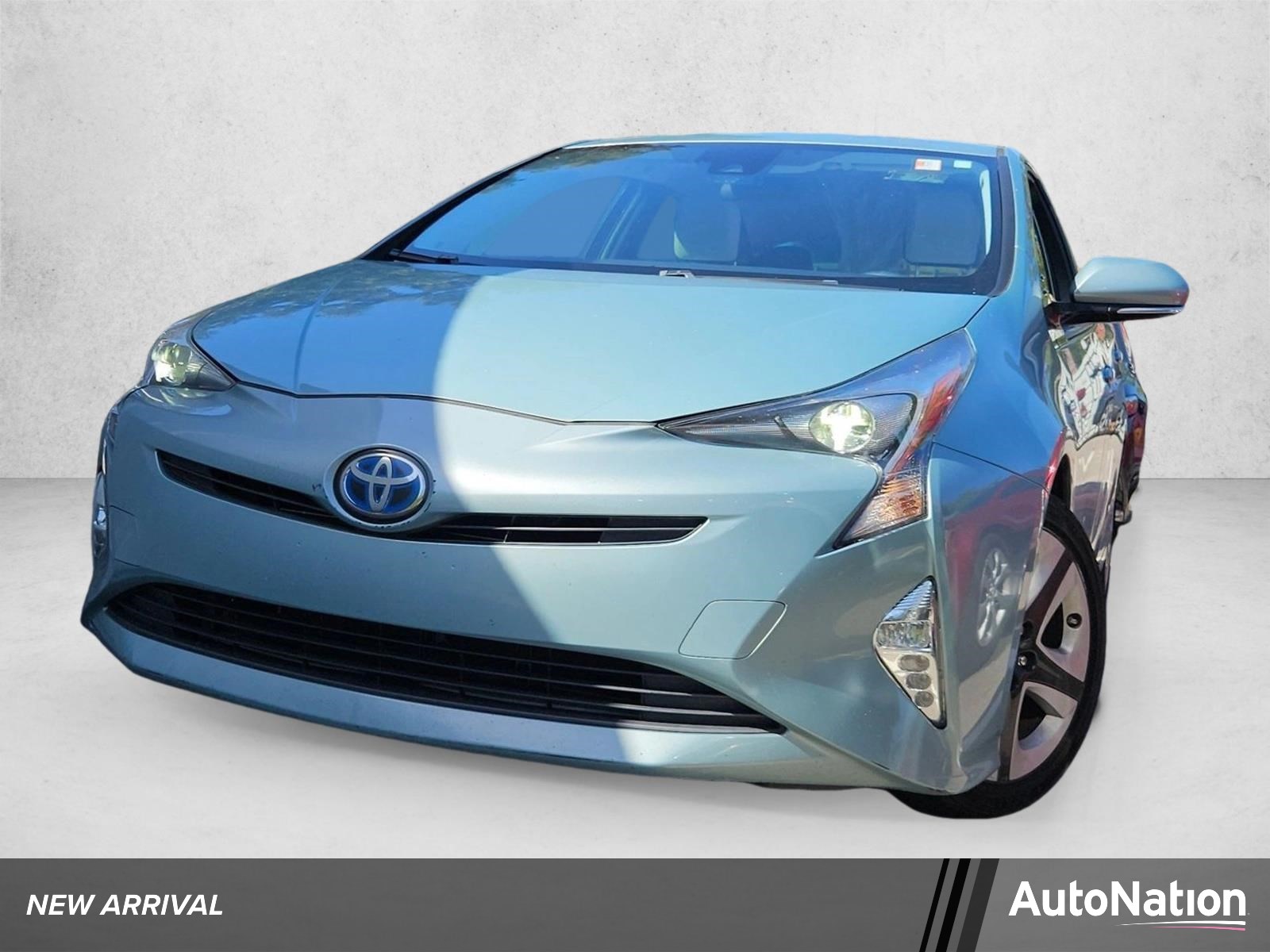 2016 Toyota Prius Three