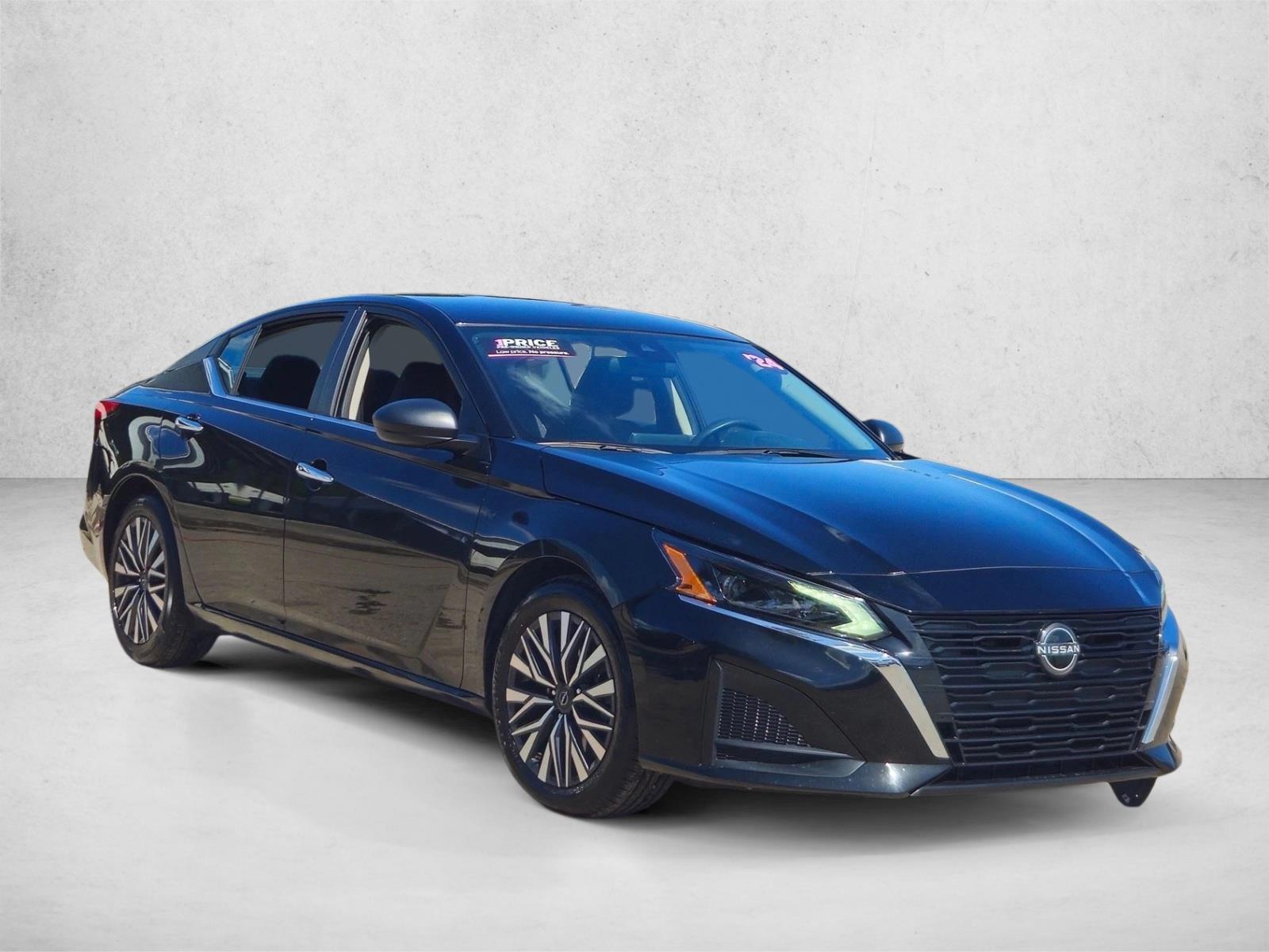 2024 Nissan Altima 2.5 SV photo 3