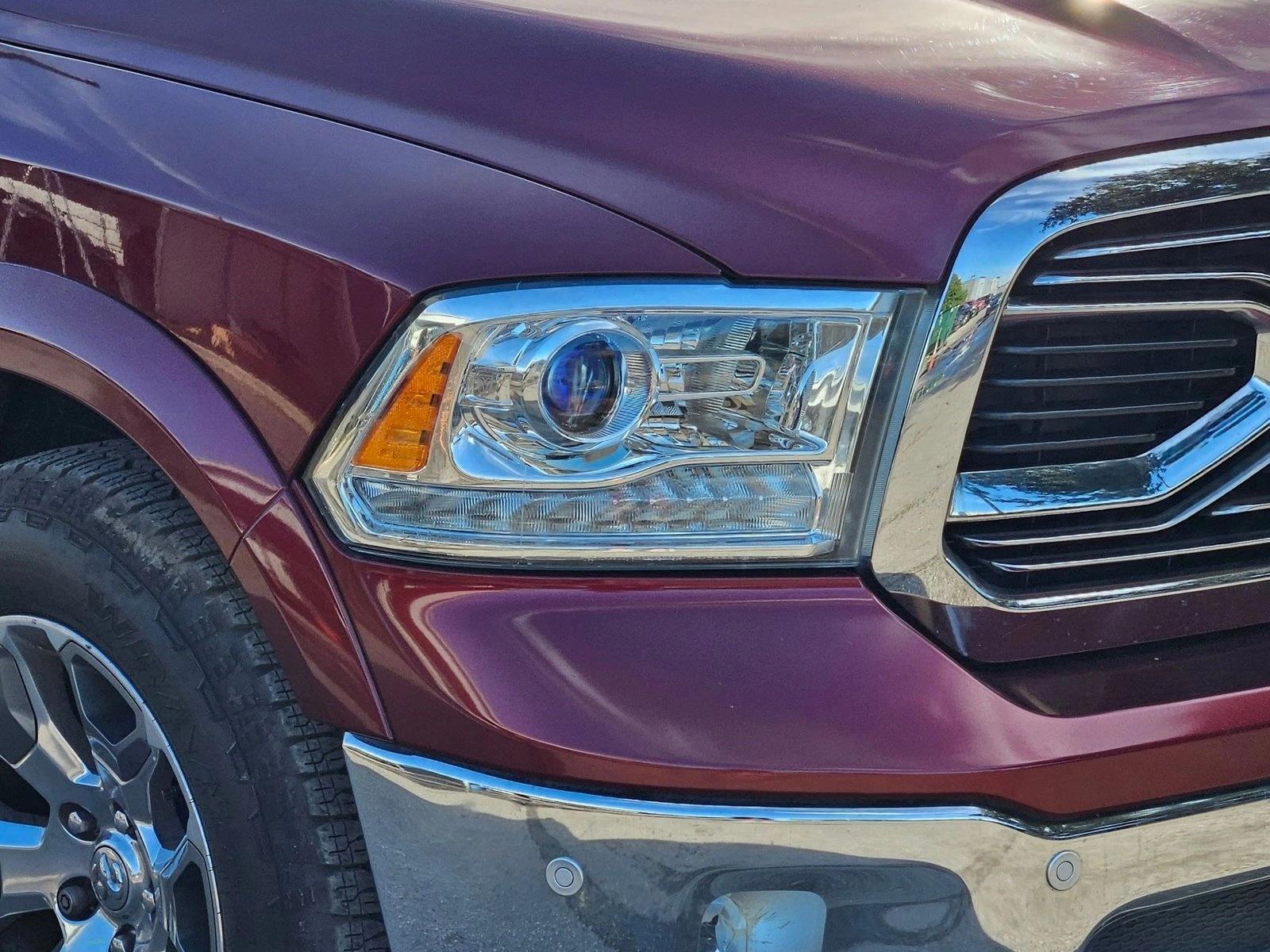 2017 Ram 1500 Longhorn photo 4