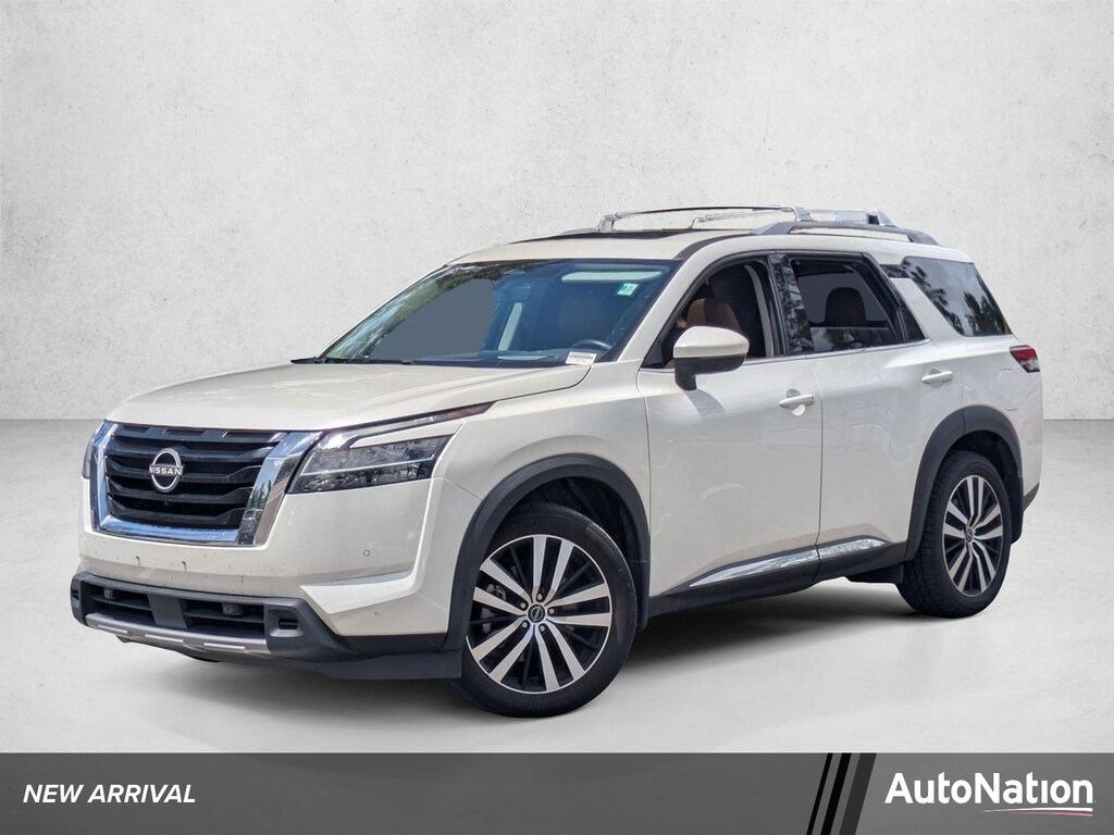 Used 2023 Nissan Pathfinder Platinum SUV