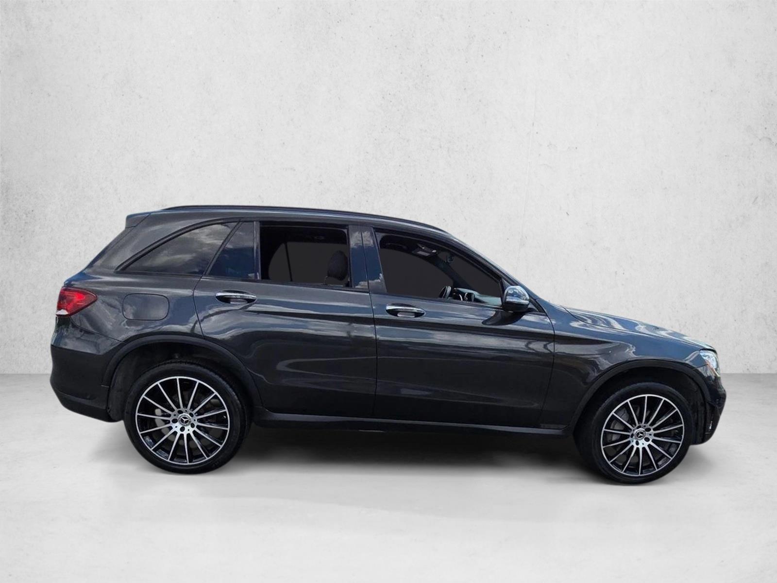 2021 Mercedes Benz GLC 300 photo 4