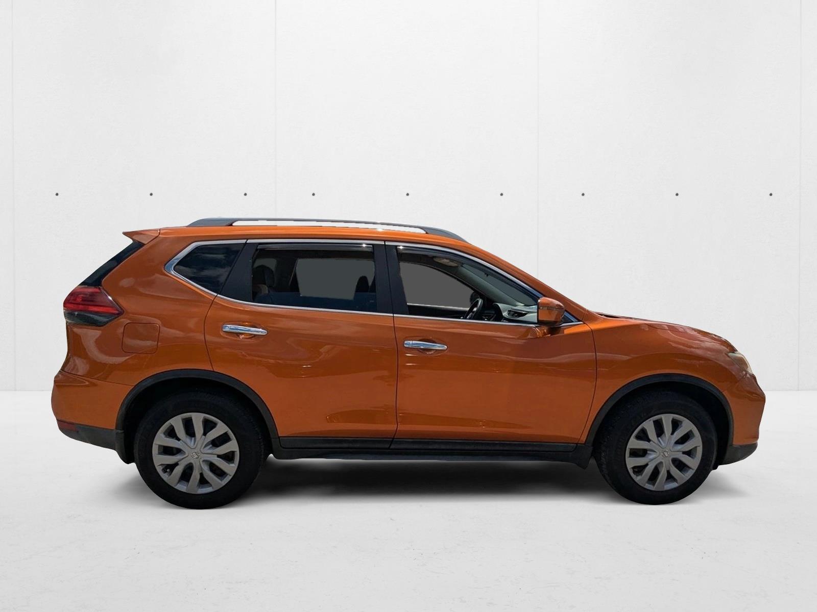 2017 Nissan Rogue S photo 4
