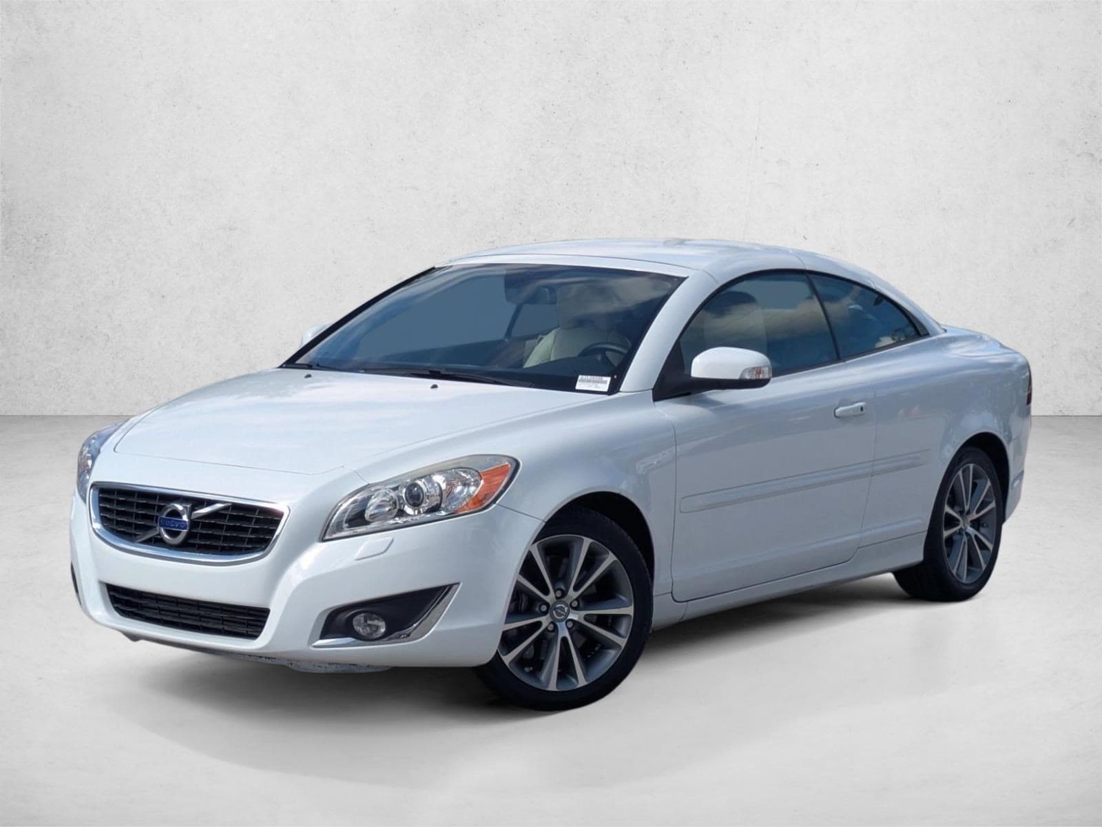 2013 Volvo C70 T5's photo
