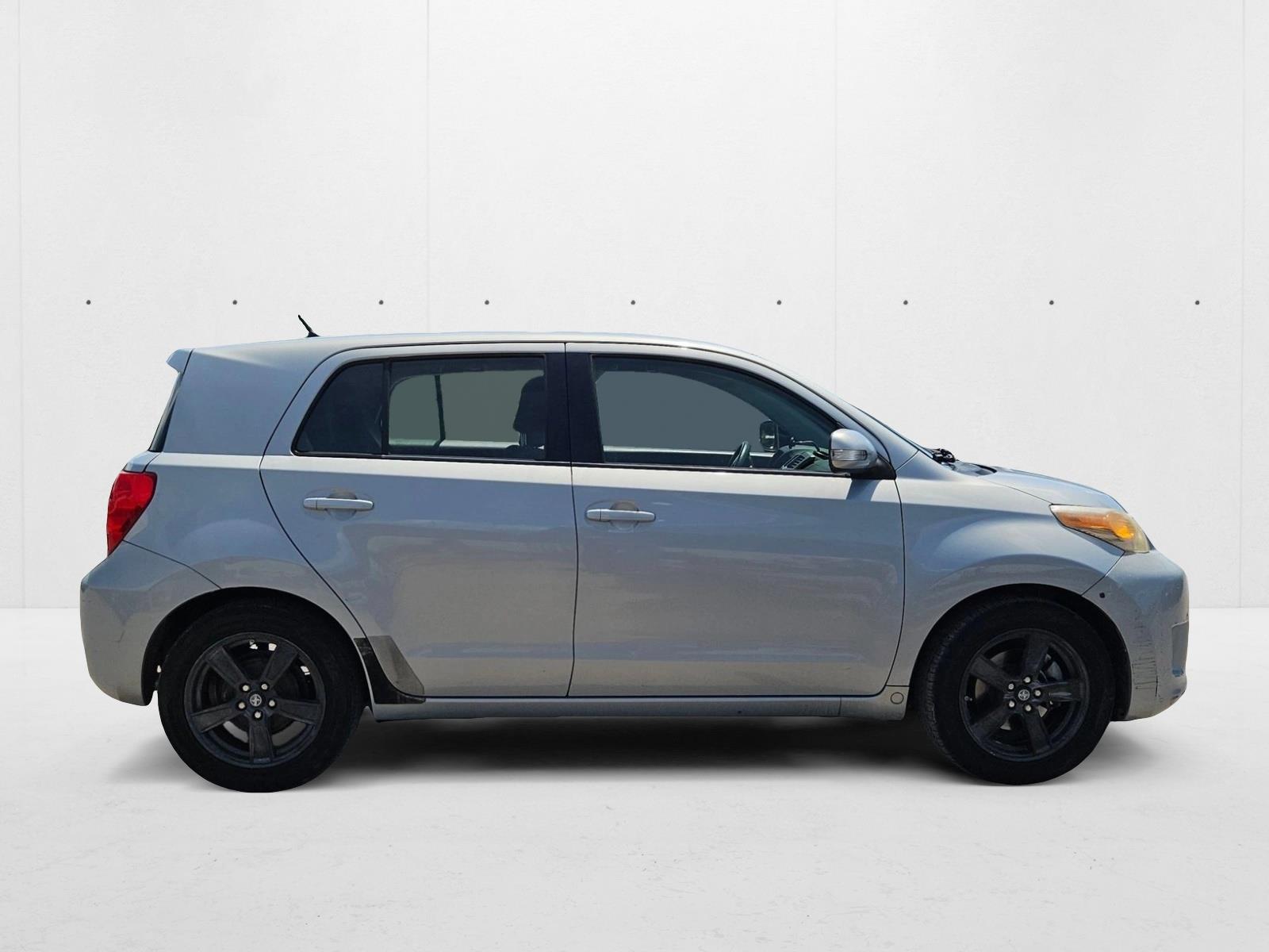 2013 Scion xD Base photo 3