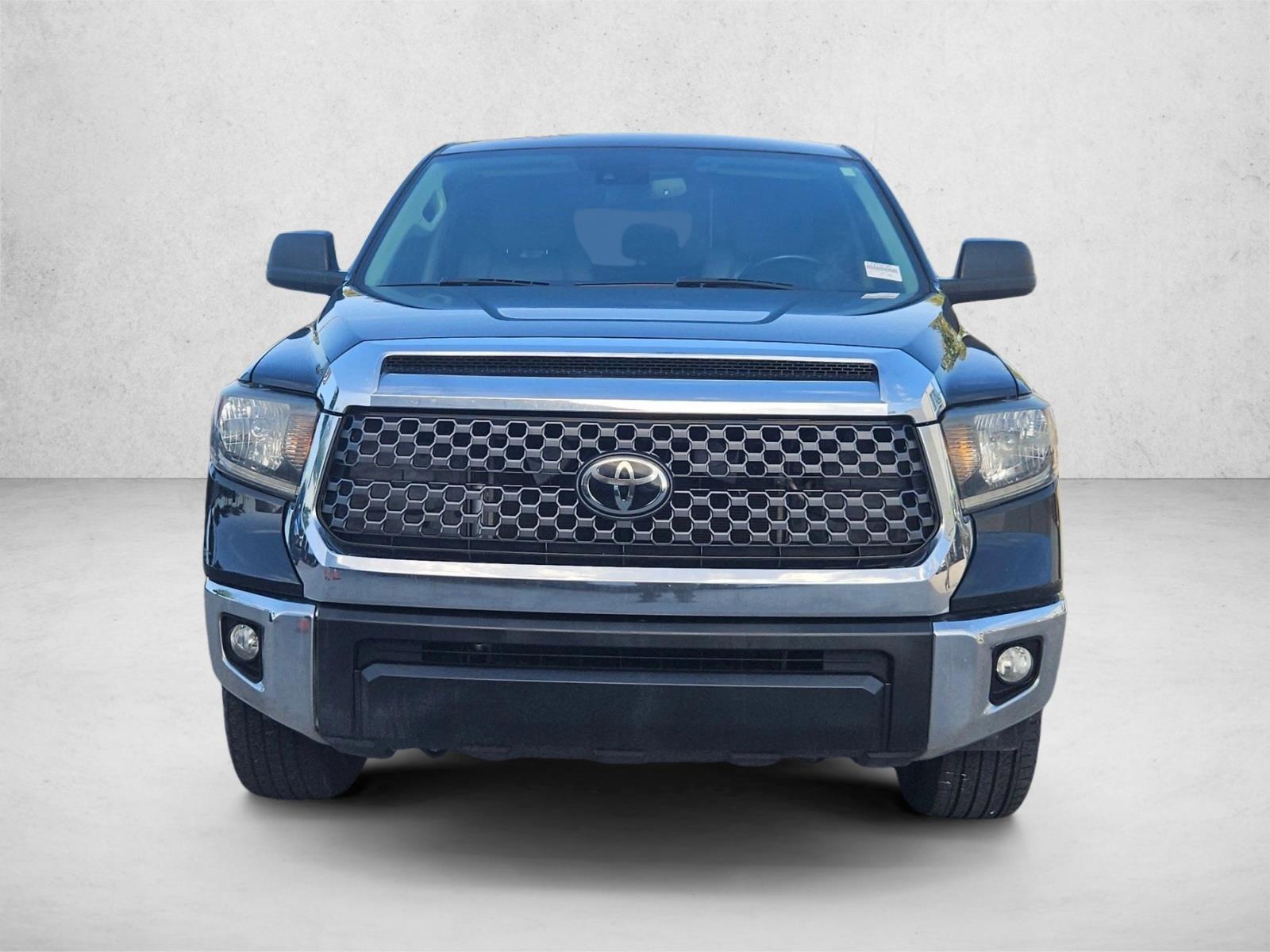 2020 Toyota Tundra SR5 CrewMax photo 2