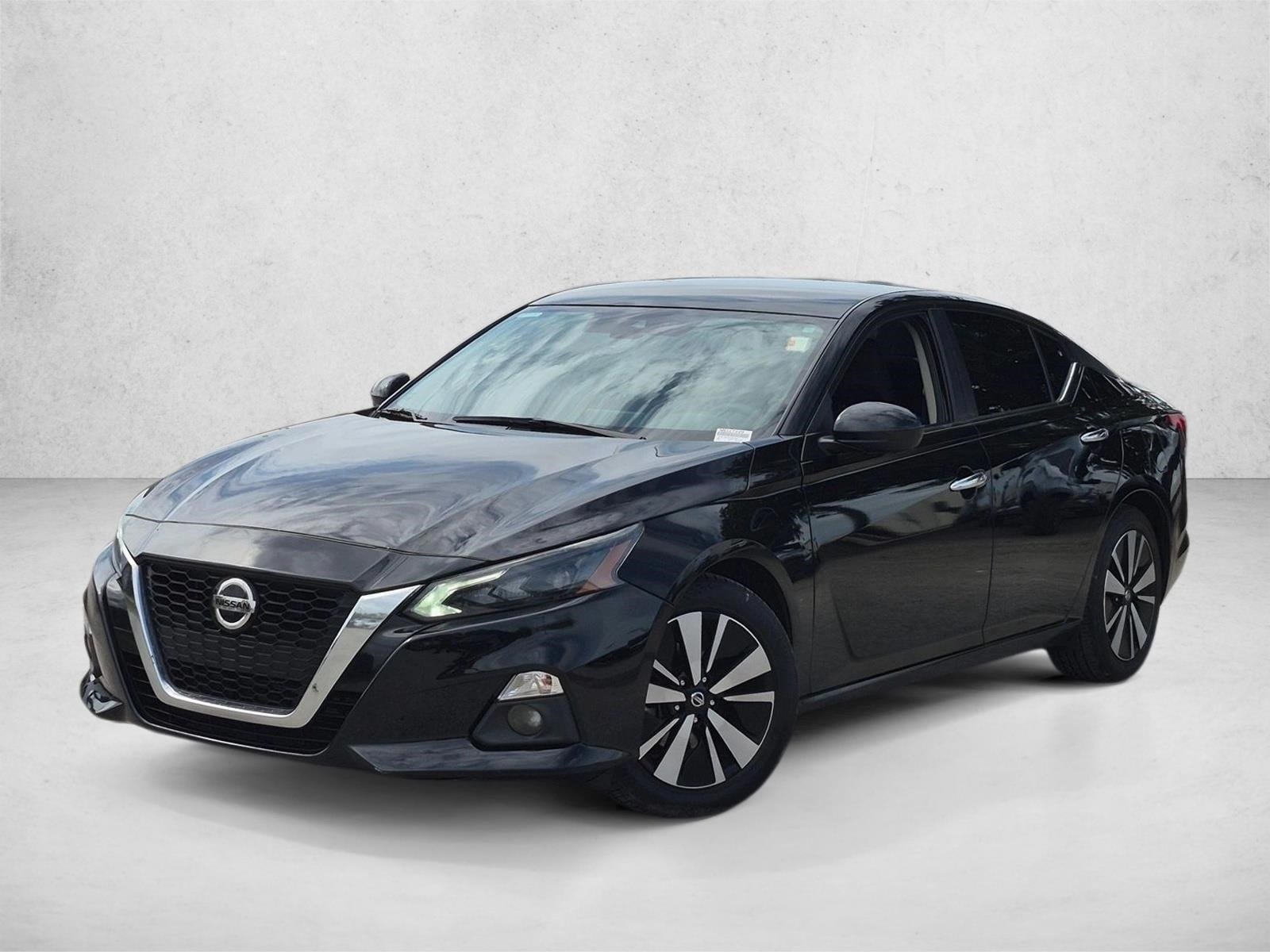 2022 Nissan Altima SV