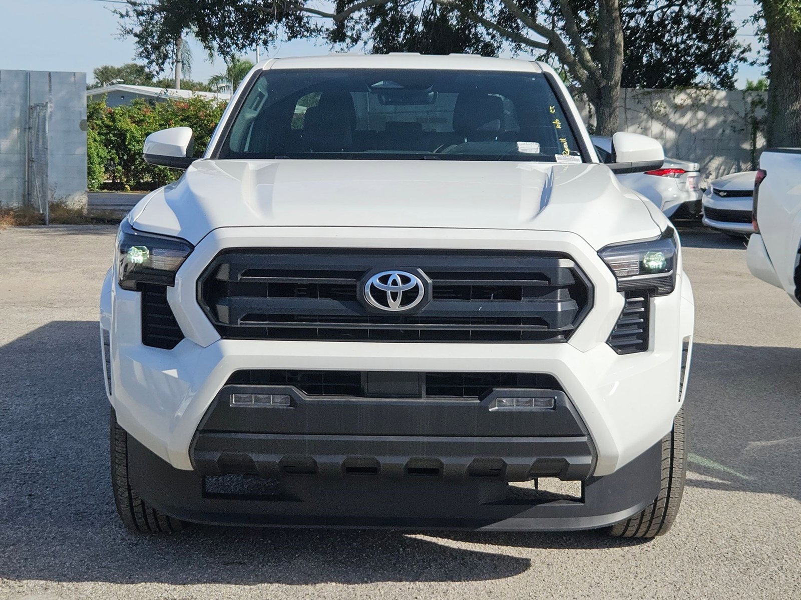 2024 Toyota Tacoma SR5 Double Cab photo 2
