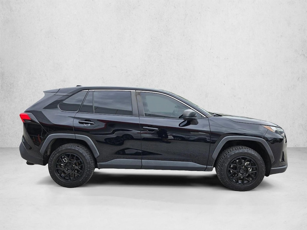 Used 2023 Toyota RAV4 LE SUV