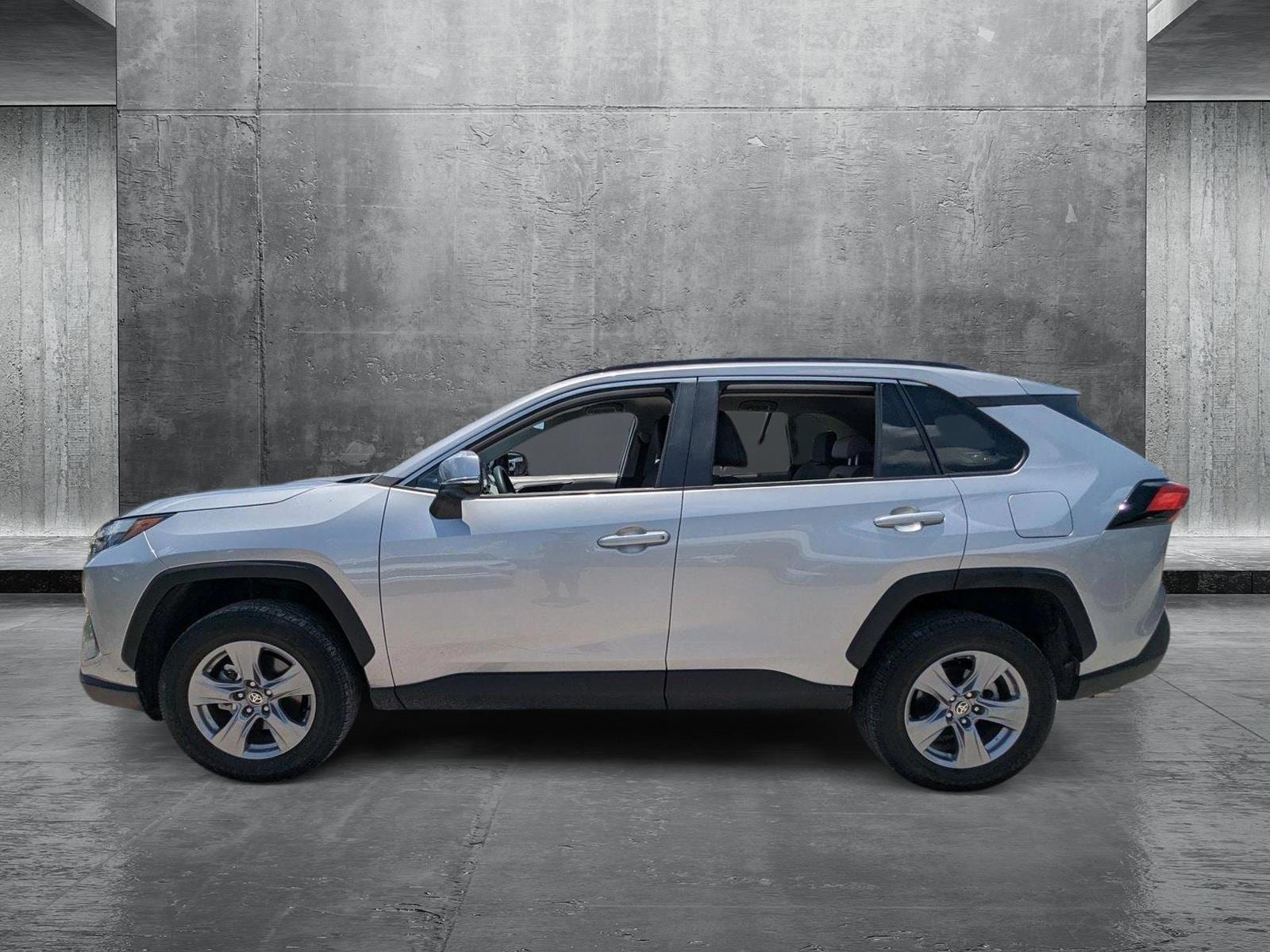 Certified 2022 Toyota RAV4 XLE with VIN 2T3W1RFV0NC184522 for sale in Pinellas Park, FL