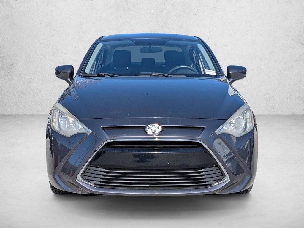 Used 2016 Toyota Yaris 5-Door Hatchback