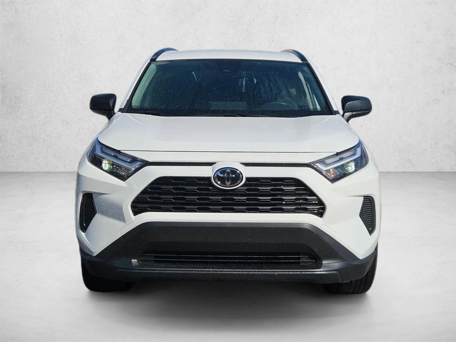 2025 Toyota RAV4 Hybrid LE photo 2