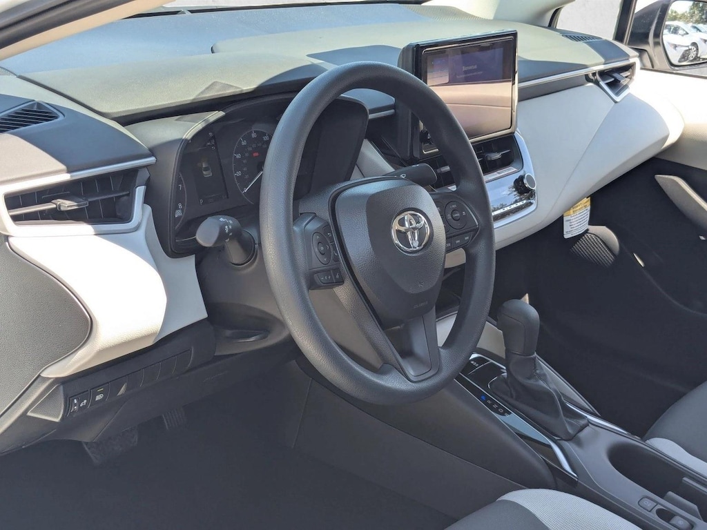 Used 2025 Toyota Corolla LE Sedan