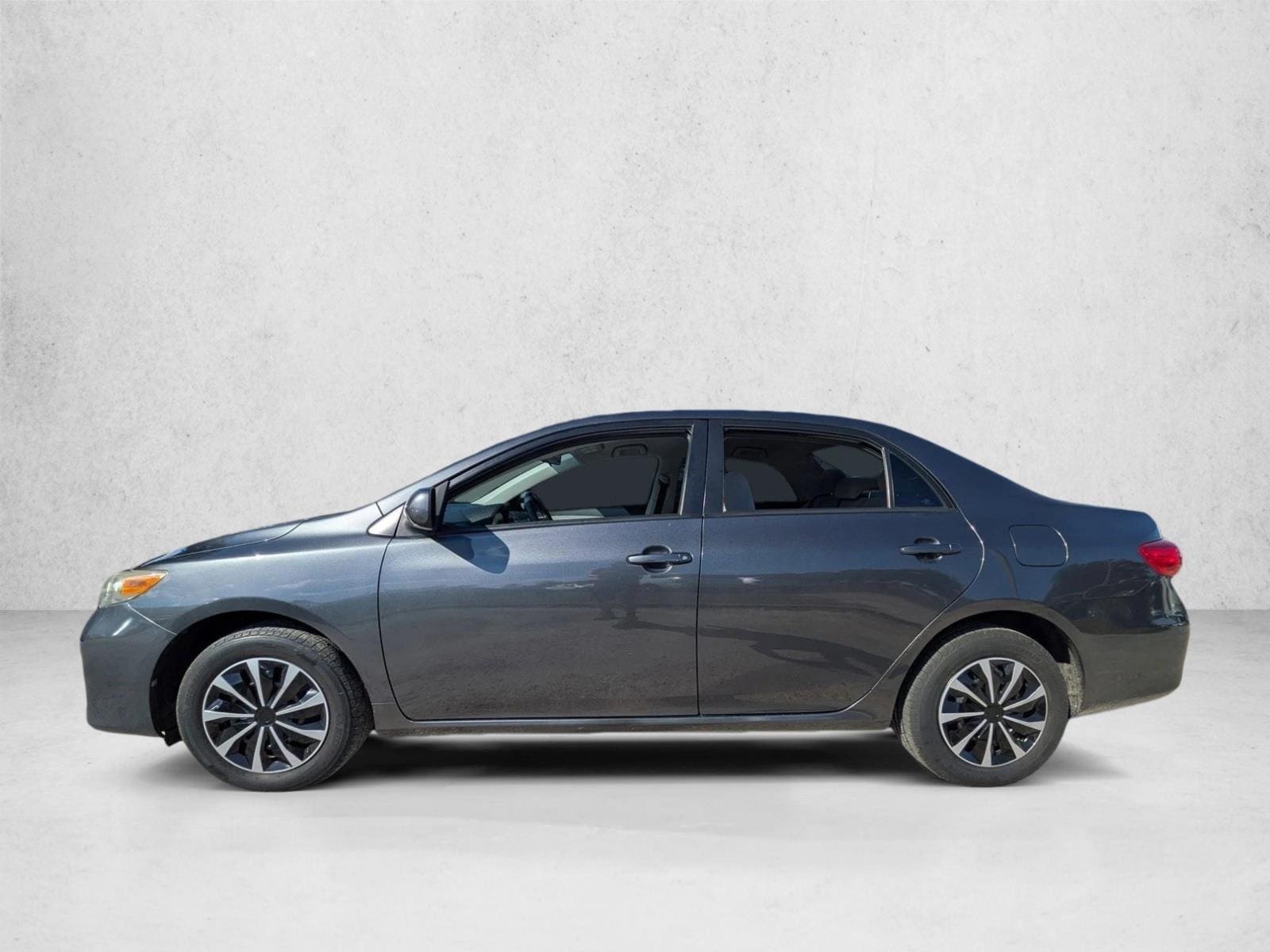 Used 2011 Toyota Corolla LE with VIN 2T1BU4EE1BC591327 for sale in Pinellas Park, FL