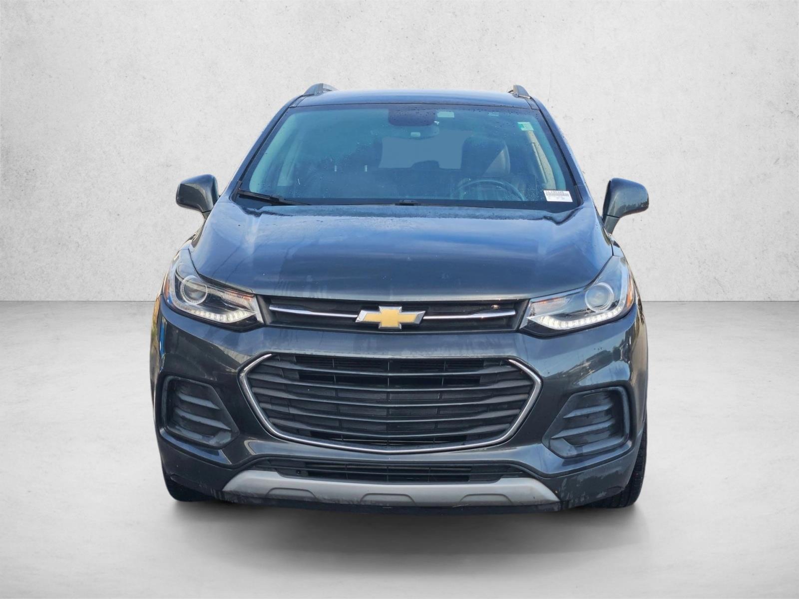 2020 Chevrolet Trax LT photo 2