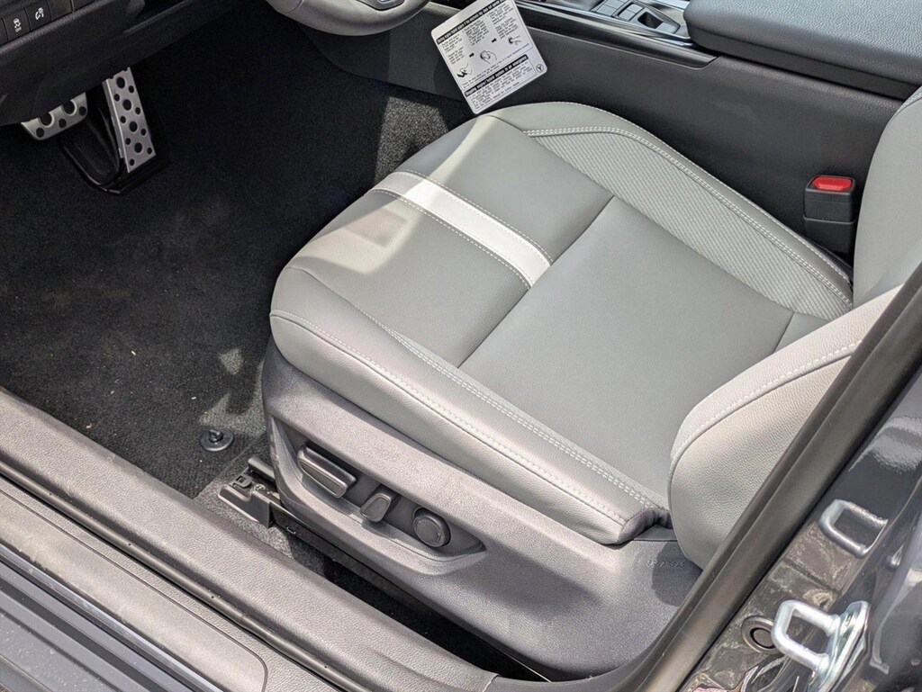 Used 2025 Toyota Camry SE Sedan