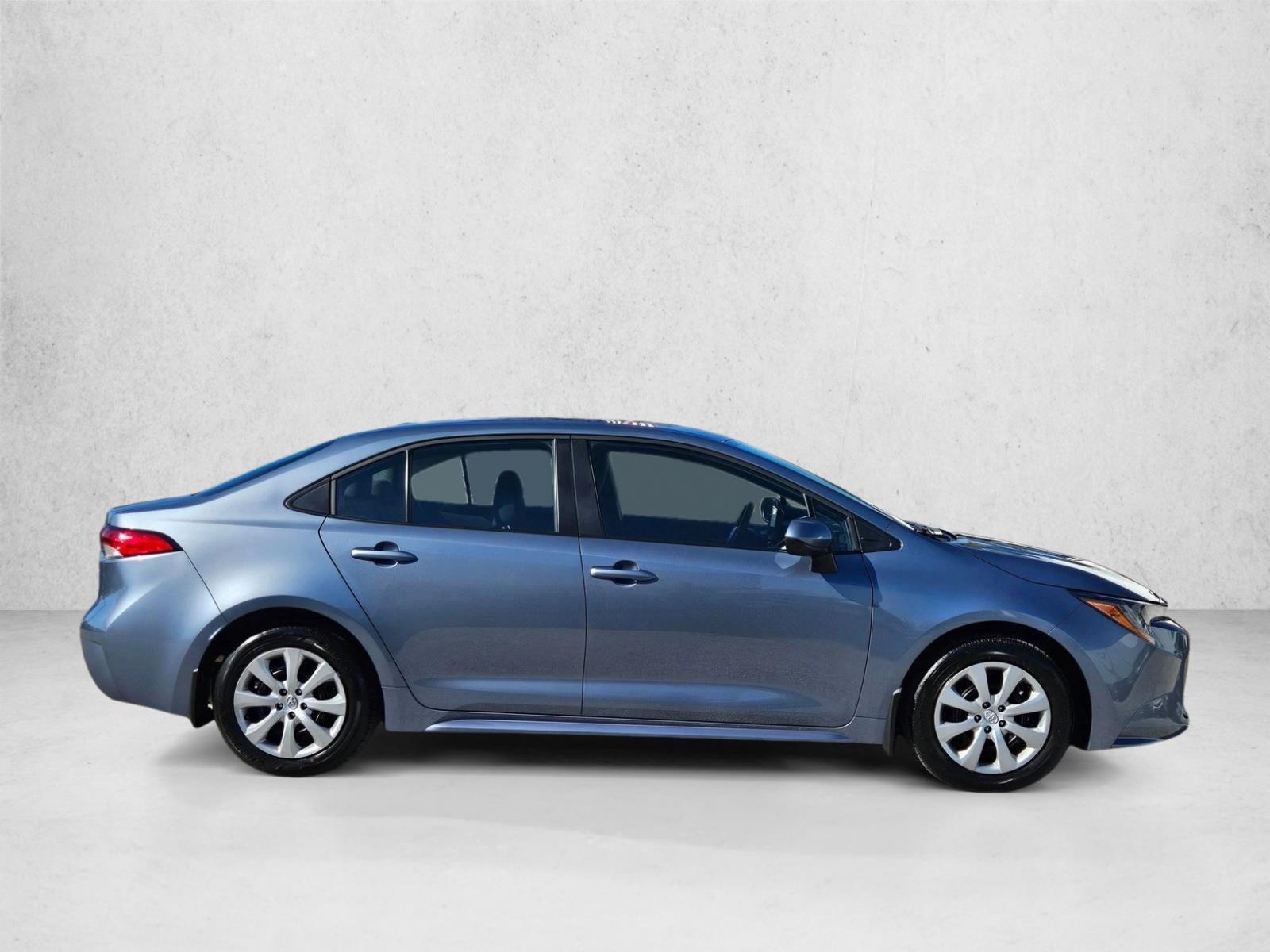 2026 Toyota Corolla LE photo 4