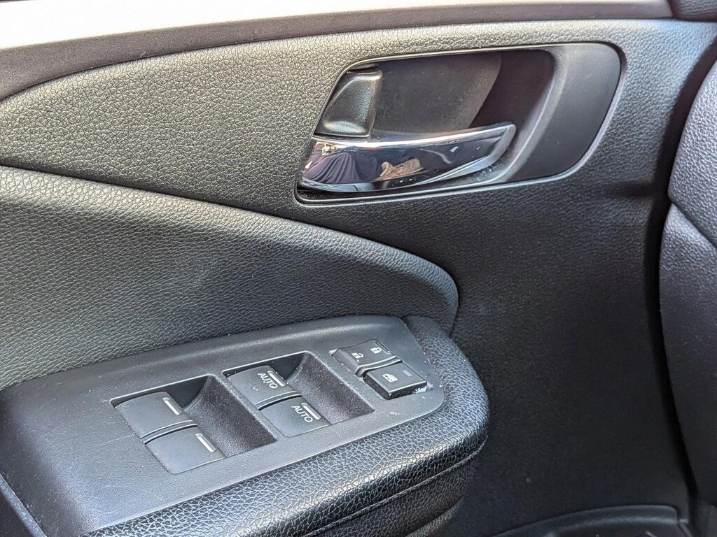 Used 2016 Honda Pilot EX-L FWD SUV