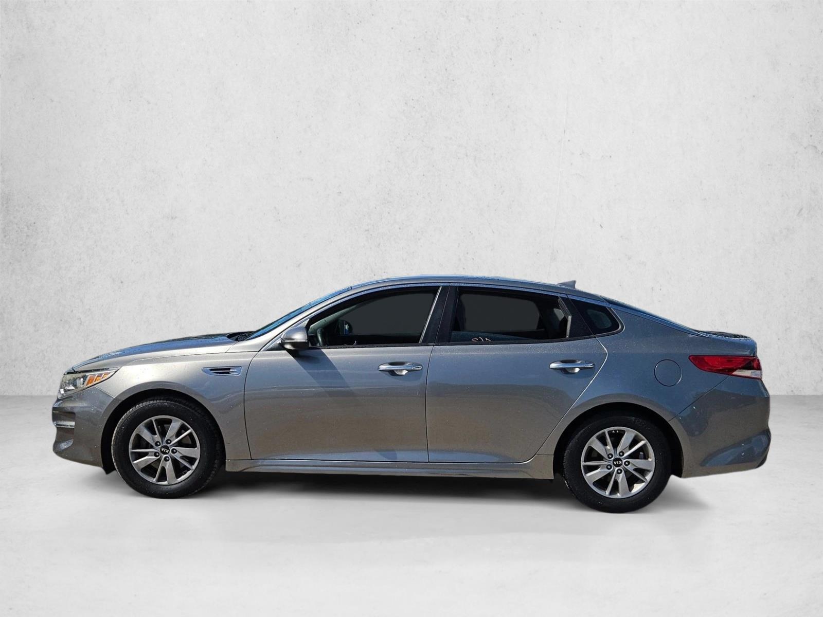 2018 Kia Optima LX photo 3