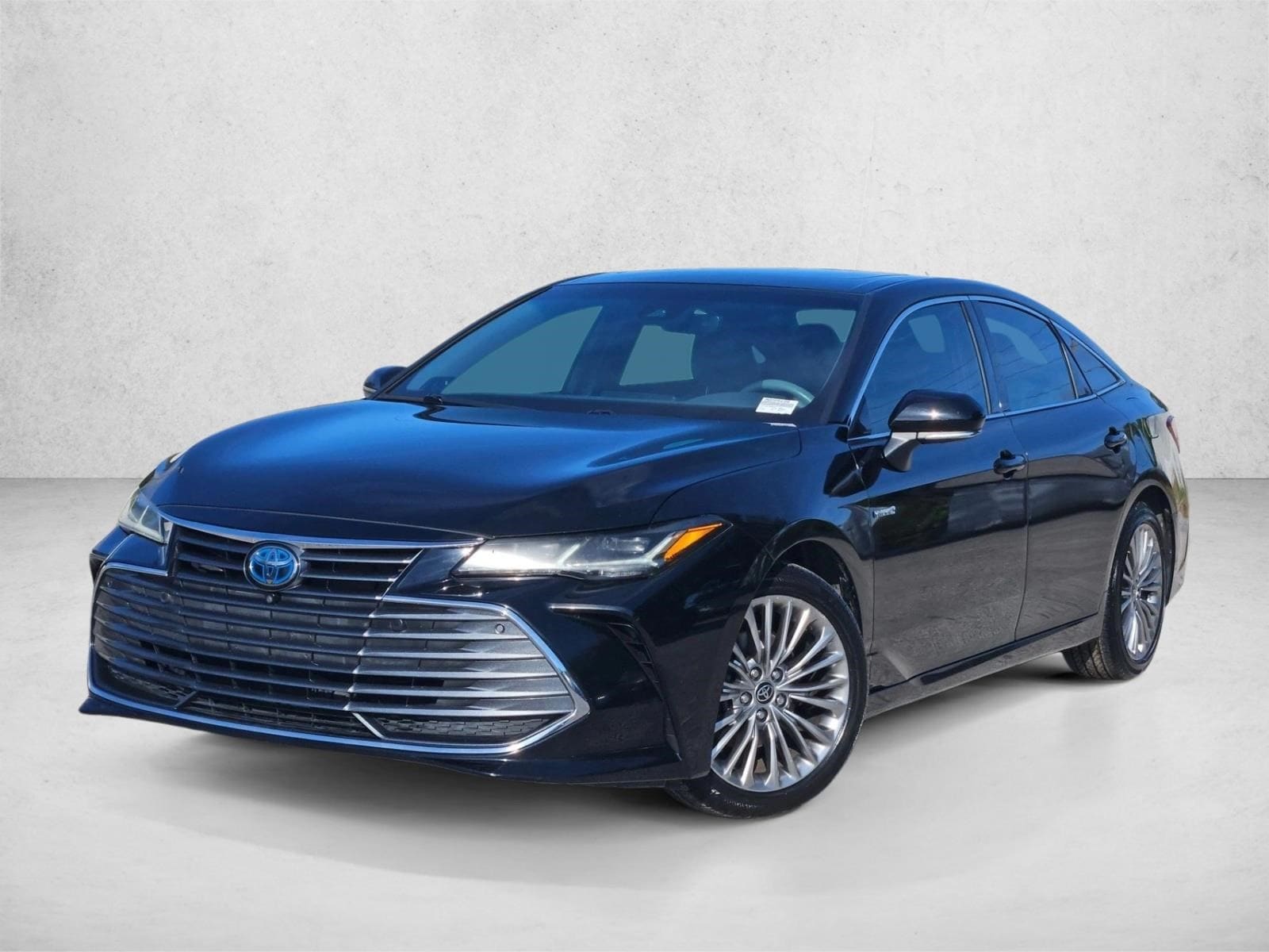 2021 Toyota Avalon Limited's photo