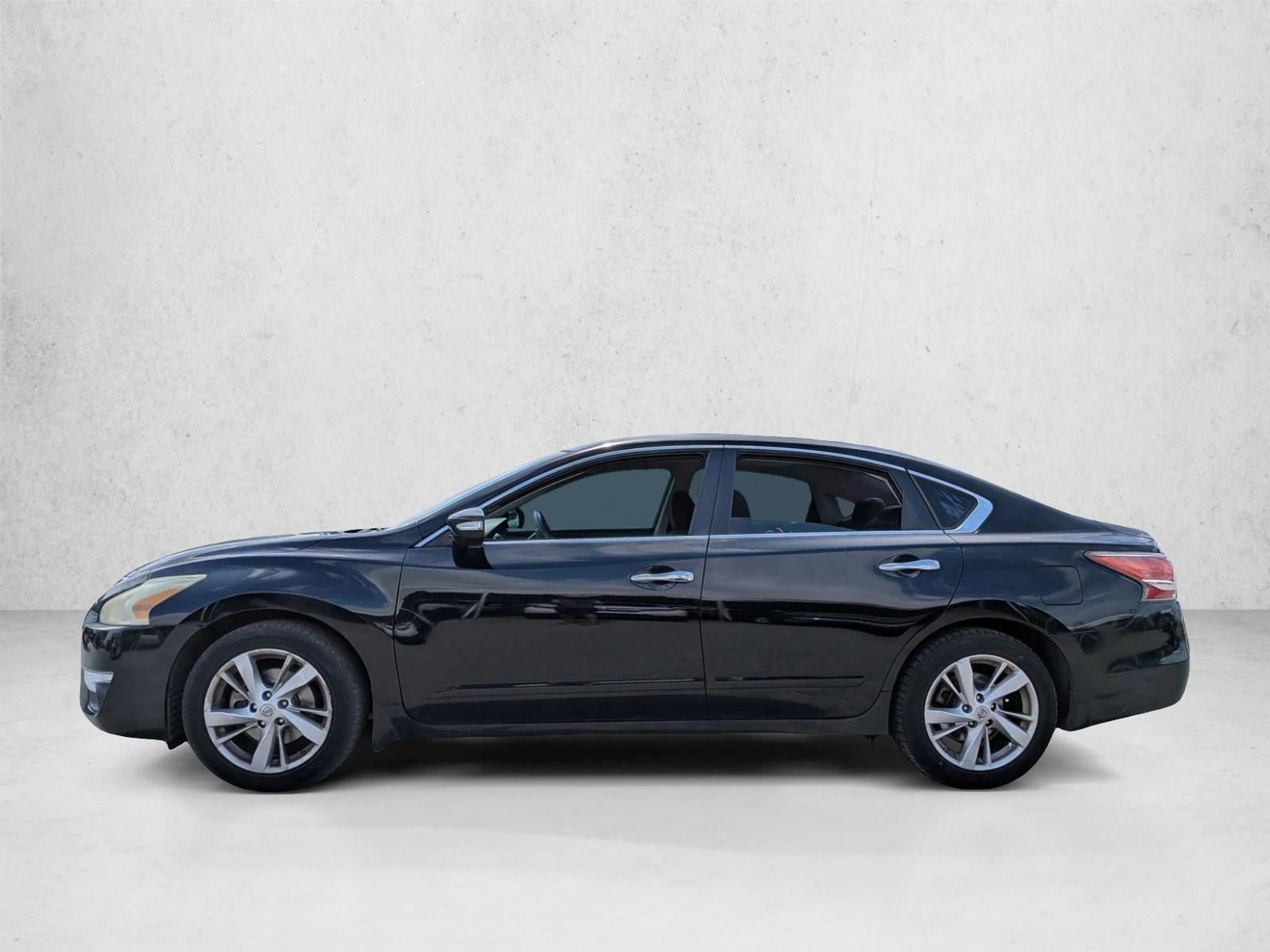 Used 2014 Nissan Altima SV with VIN 1N4AL3AP1EC179024 for sale in Pinellas Park, FL