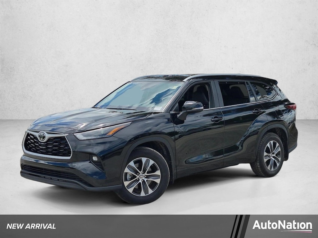 Used 2026 Toyota Highlander XLE SUV