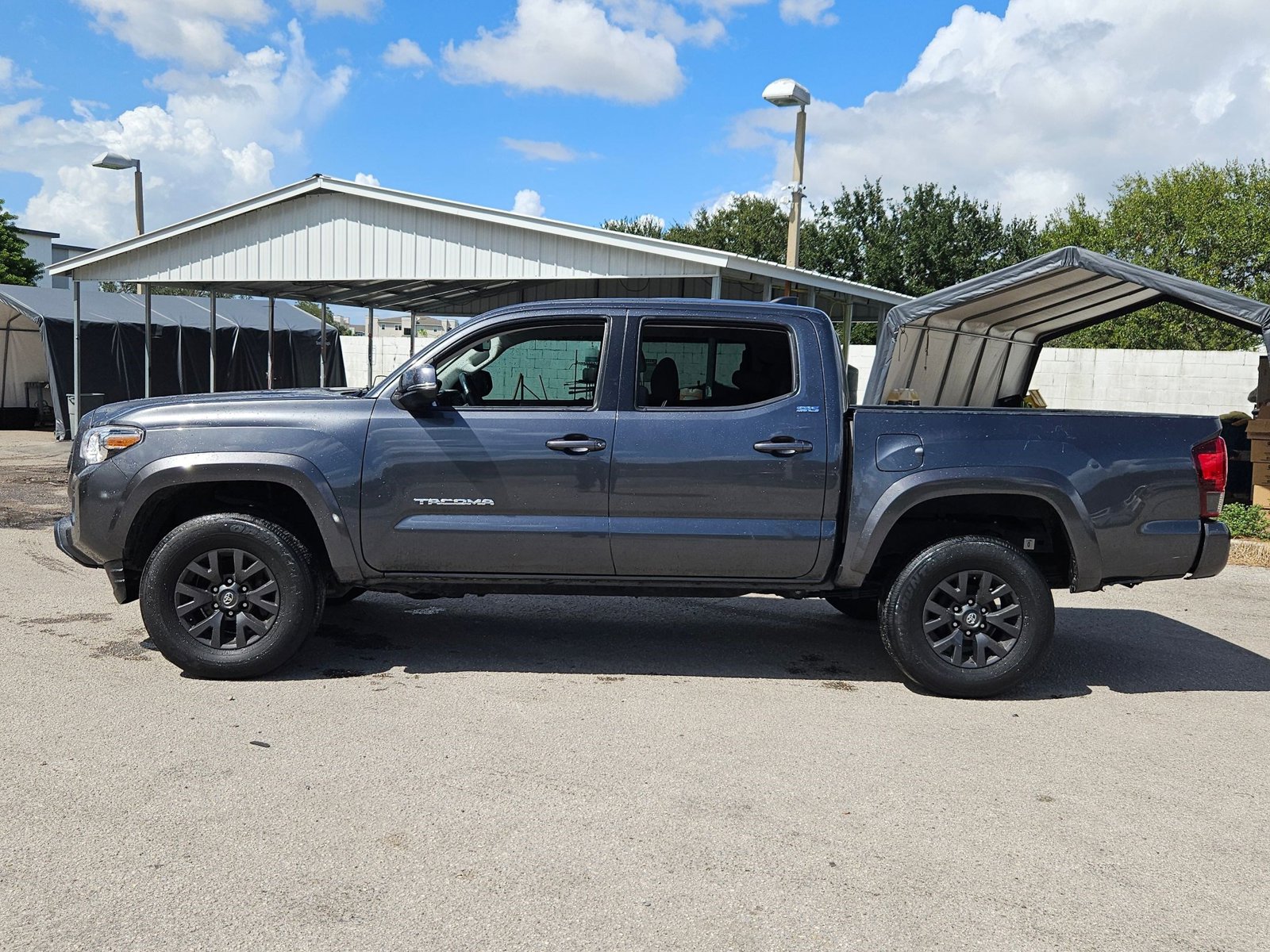 2022 Toyota Tacoma SR5 V6 photo 3