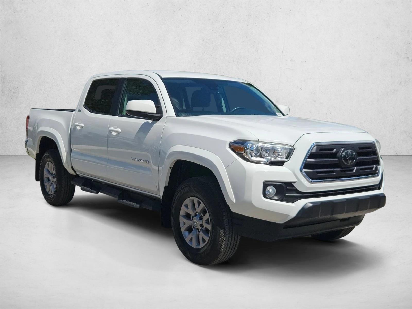 2018 Toyota Tacoma SR5 V6 photo 3
