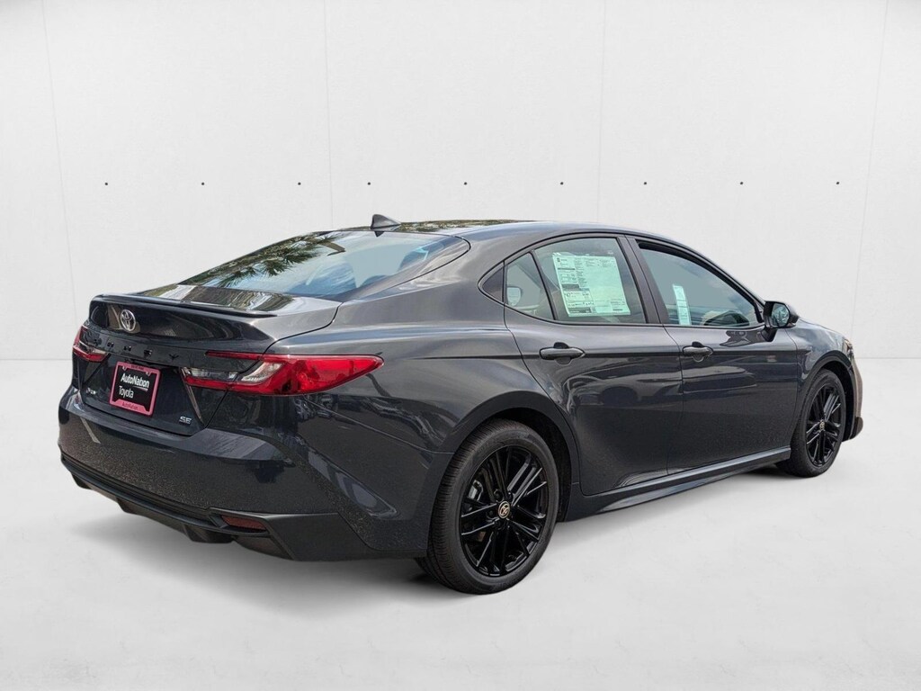 Used 2025 Toyota Camry SE Sedan