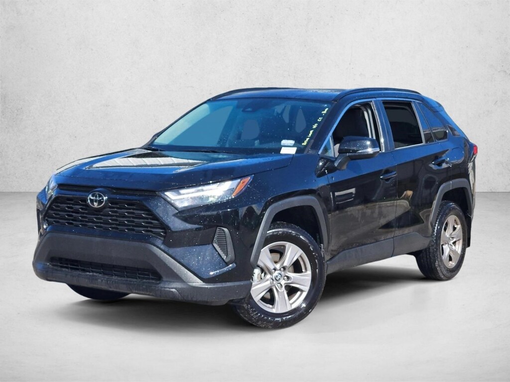 Used 2025 Toyota RAV4 XLE SUV