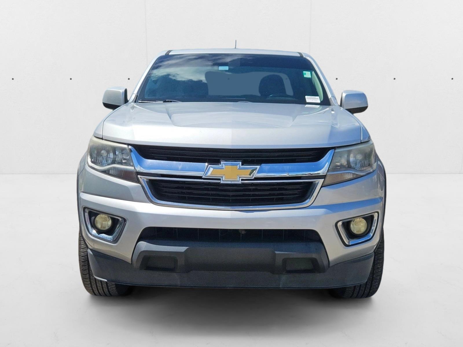 2018 Chevrolet Colorado LT photo 2