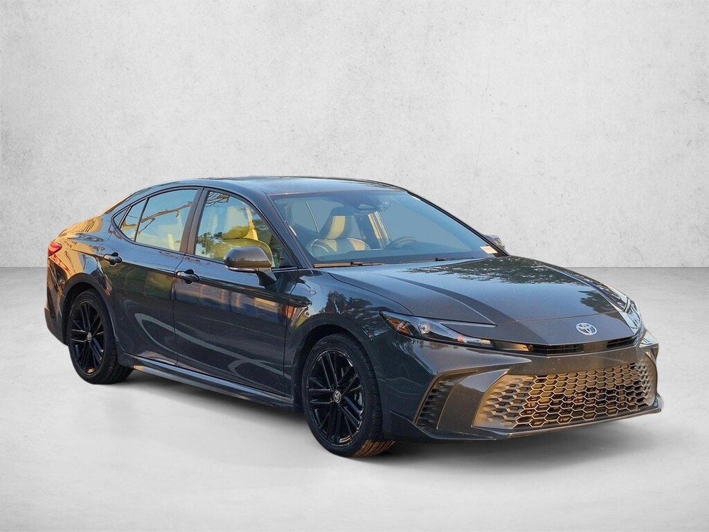 Used 2025 Toyota Camry SE Sedan