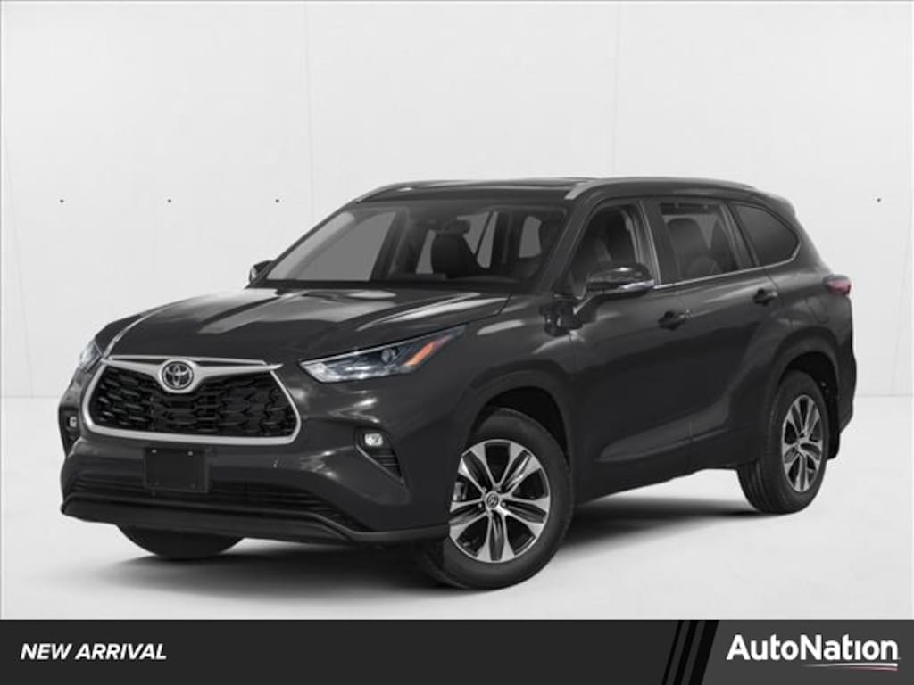 Used 2026 Toyota Highlander XLE SUV