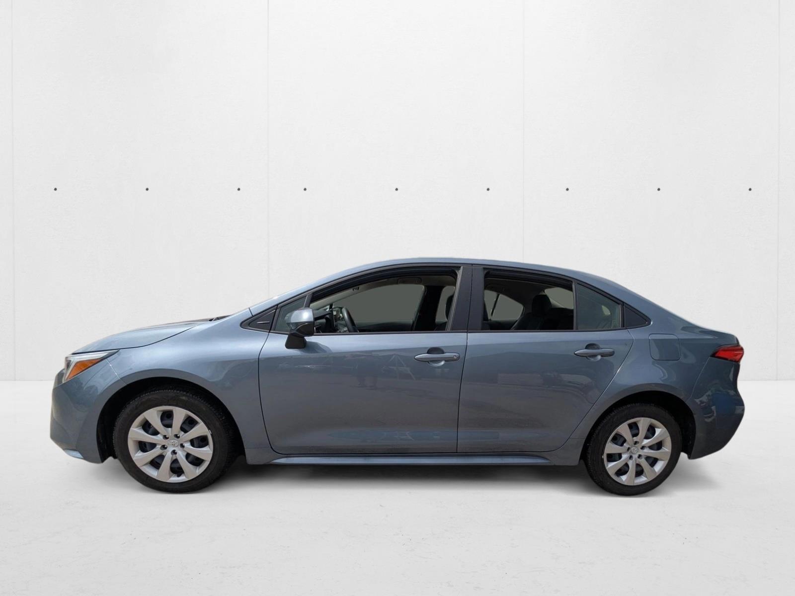 2025 Toyota Corolla Hybrid LE photo 4