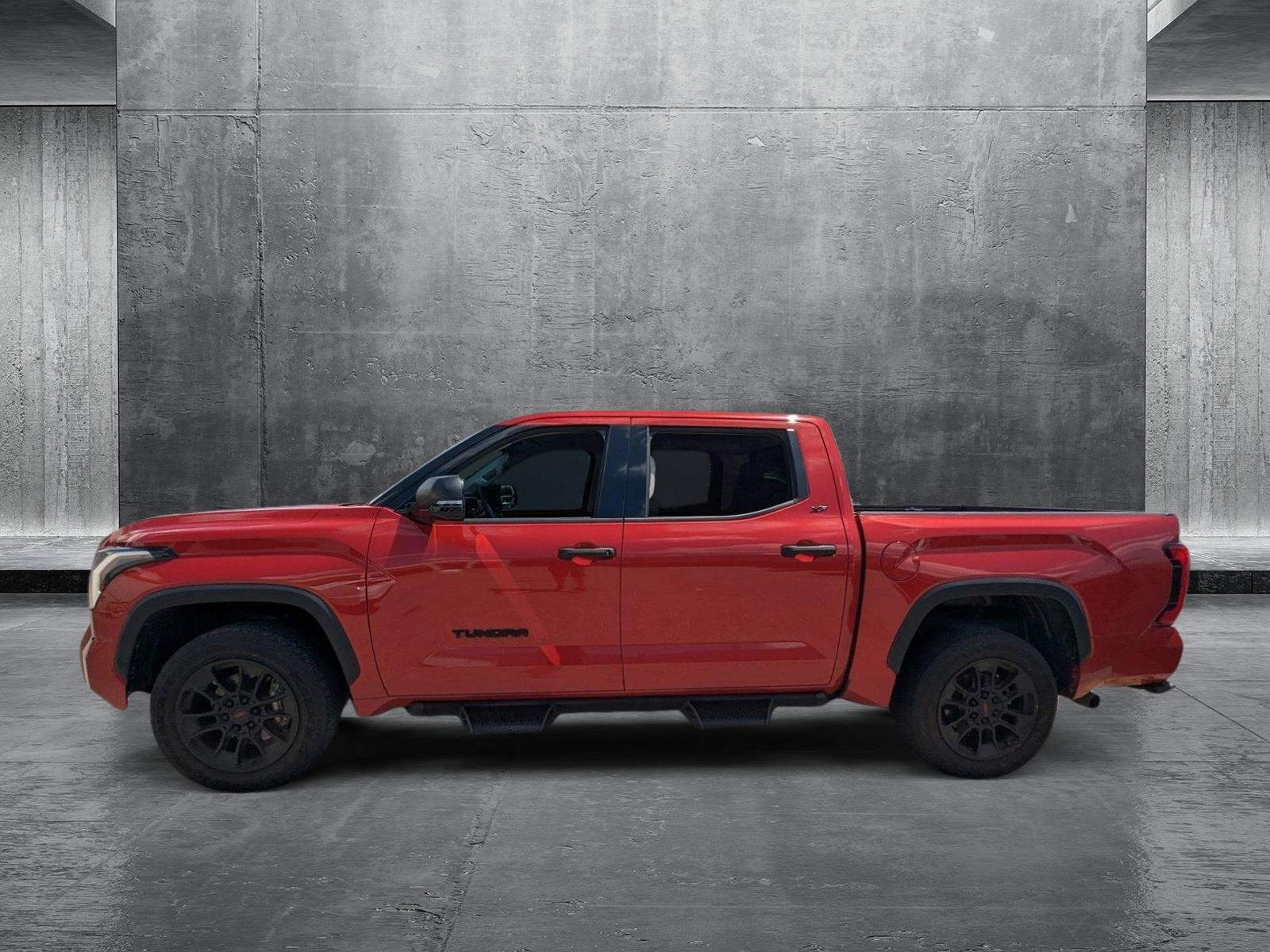 Used 2022 Toyota Tundra SR5 with VIN 5TFLA5DB5NX038289 for sale in Pinellas Park, FL