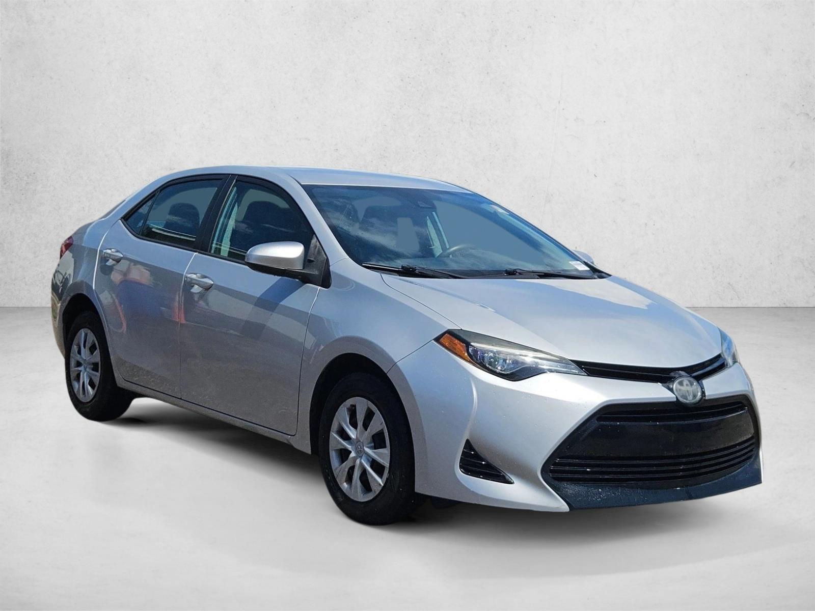 2017 Toyota Corolla L photo 3