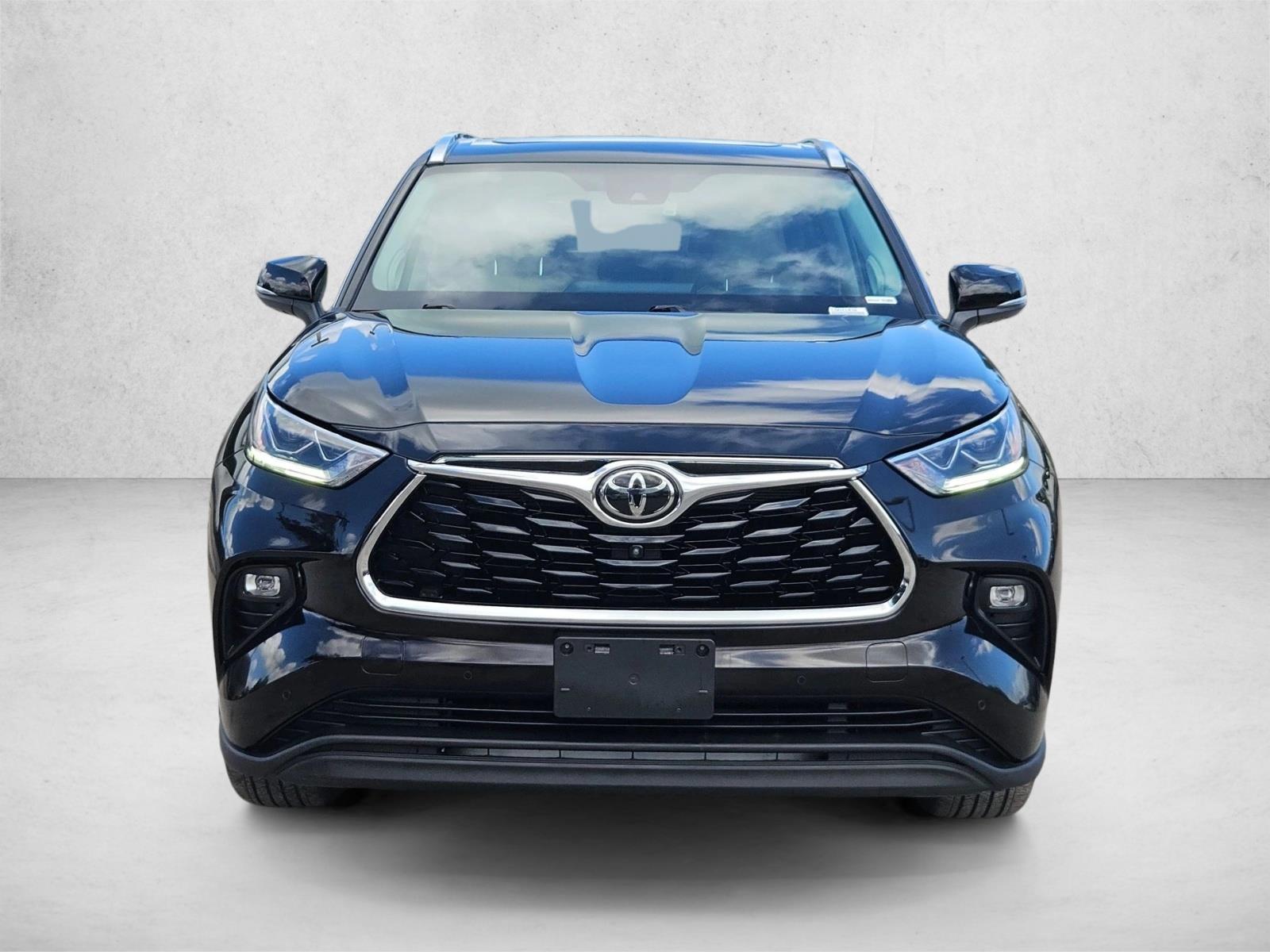 2020 Toyota Highlander Limited photo 2