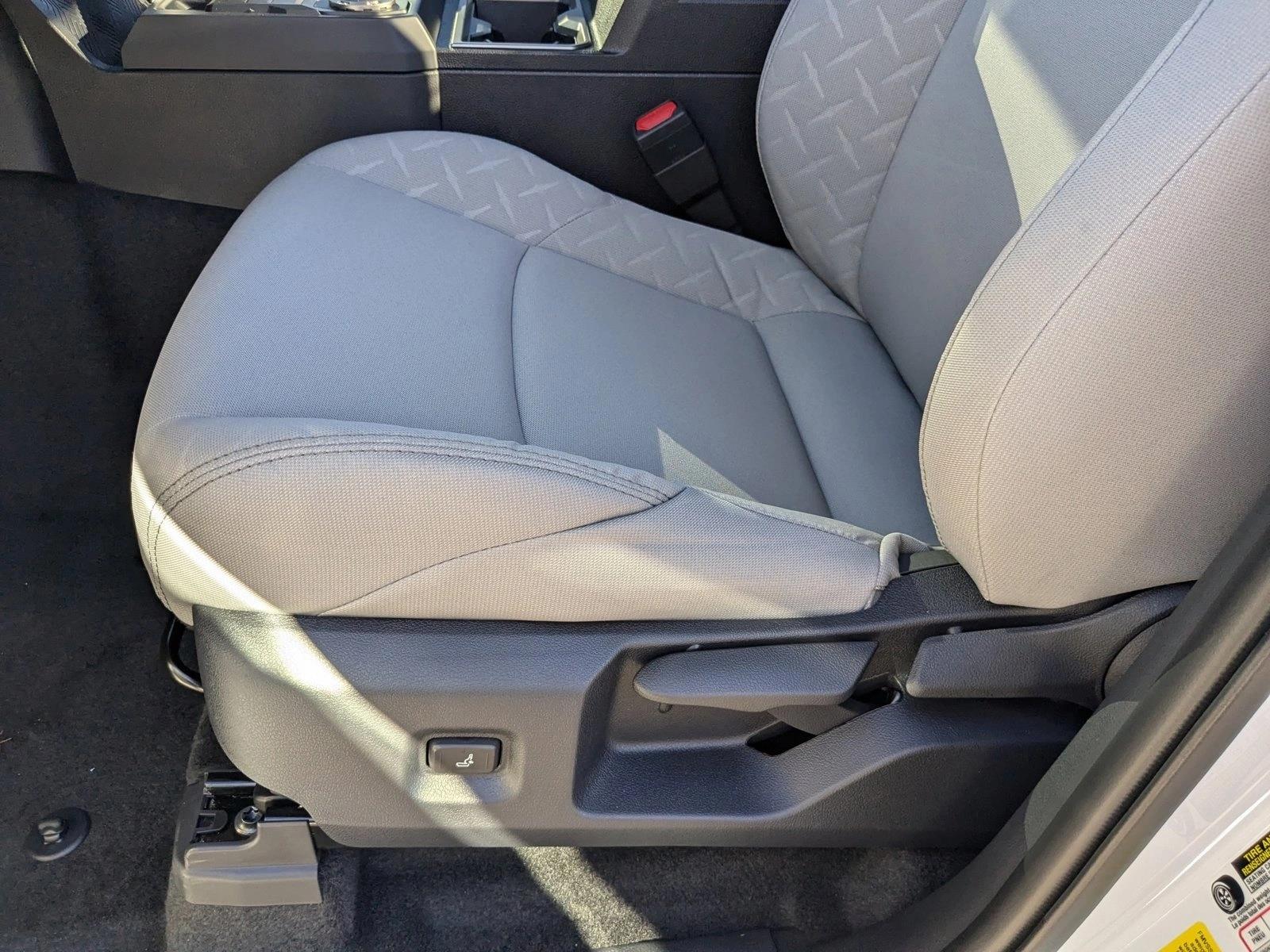 2024 Toyota Tacoma SR5 Double Cab photo 4