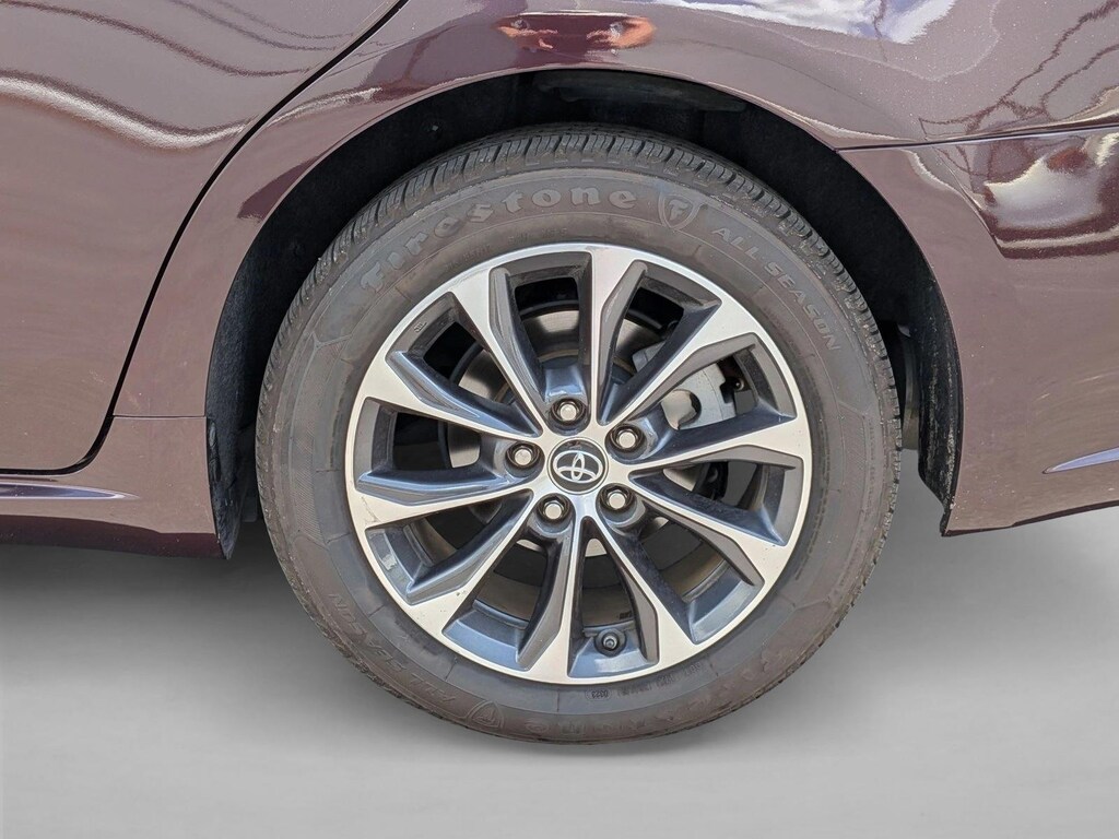 Used 2018 Toyota Avalon XLE Sedan