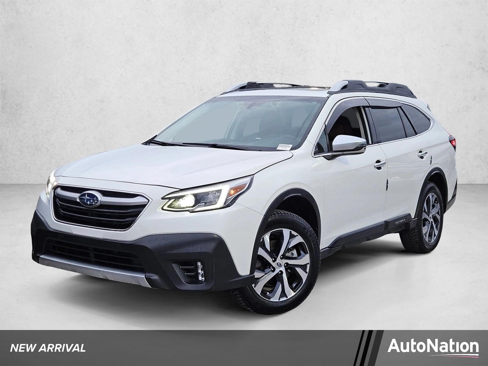 2022 Subaru Outback Touring's photo