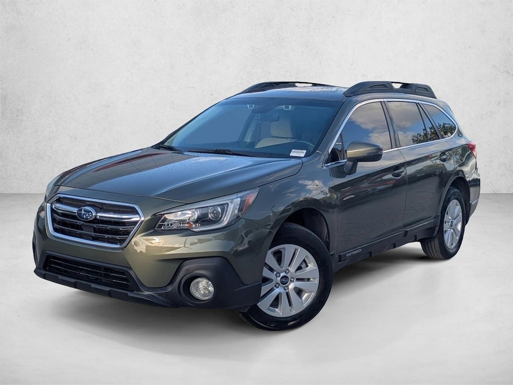 Used 2018 Subaru Outback 2.5i Premium with SUV