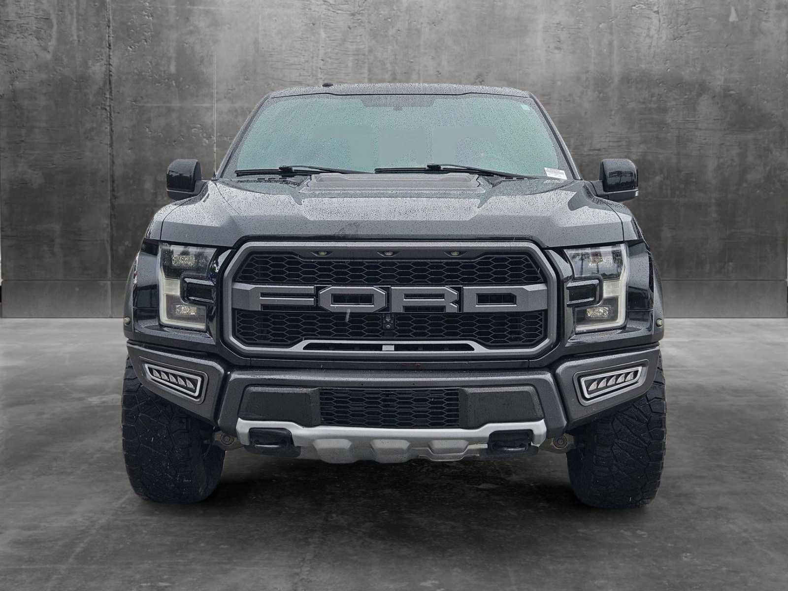 Used 2018 Ford F-150 Raptor with VIN 1FTFW1RG0JFB84952 for sale in Pinellas Park, FL