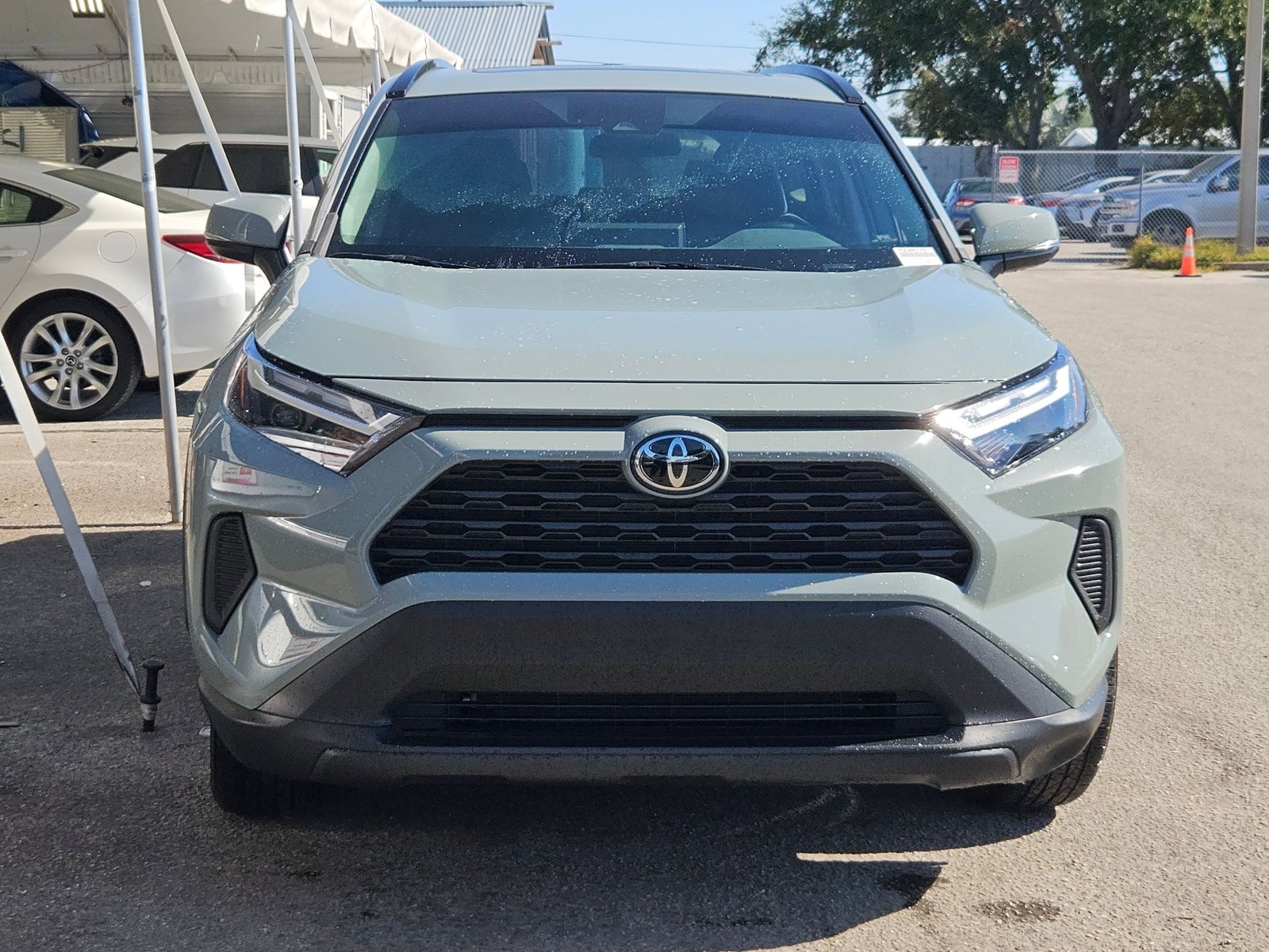 2023 Toyota RAV4 XLE photo 2