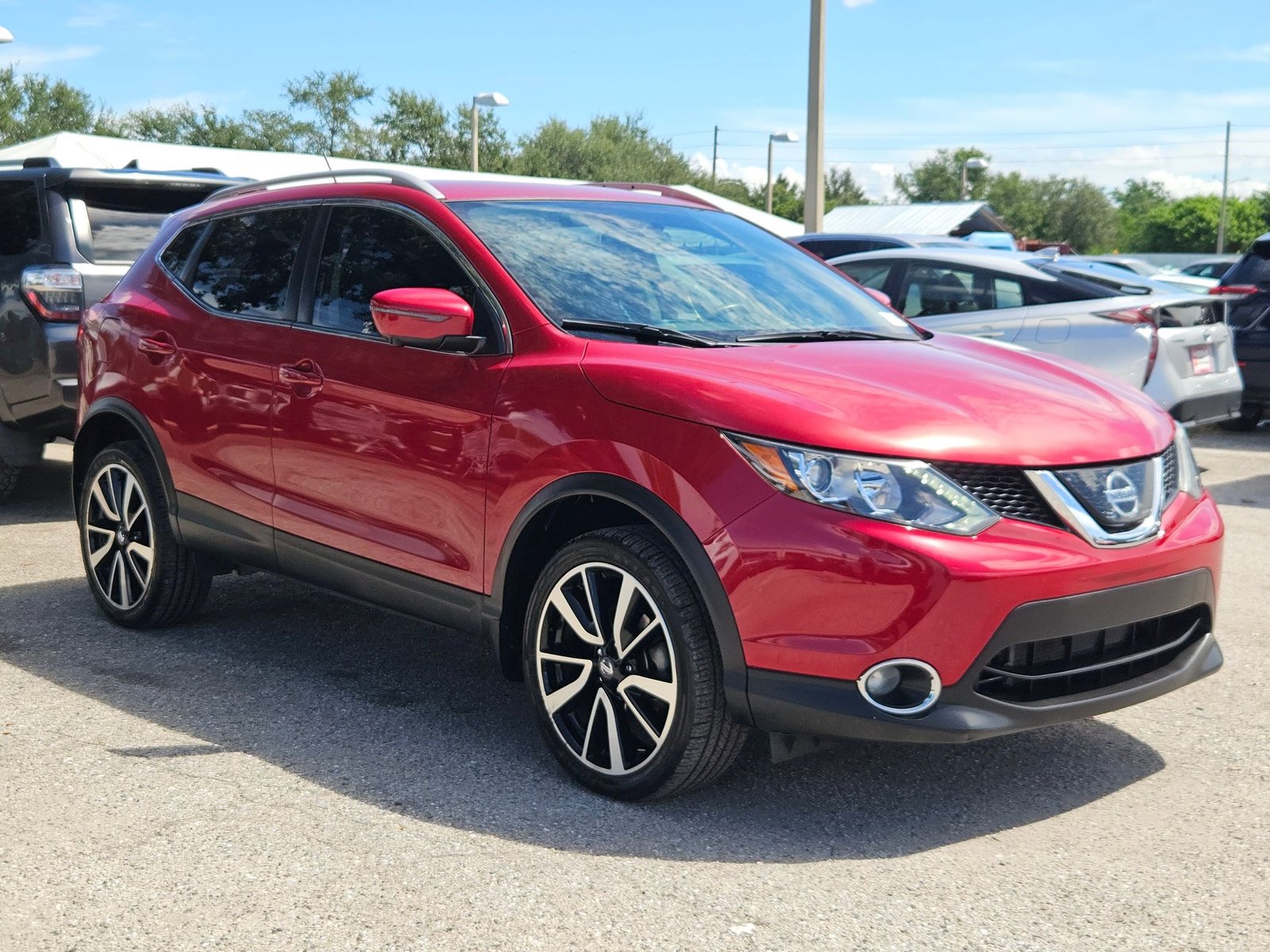 2018 Nissan Rogue Sport SL photo 3