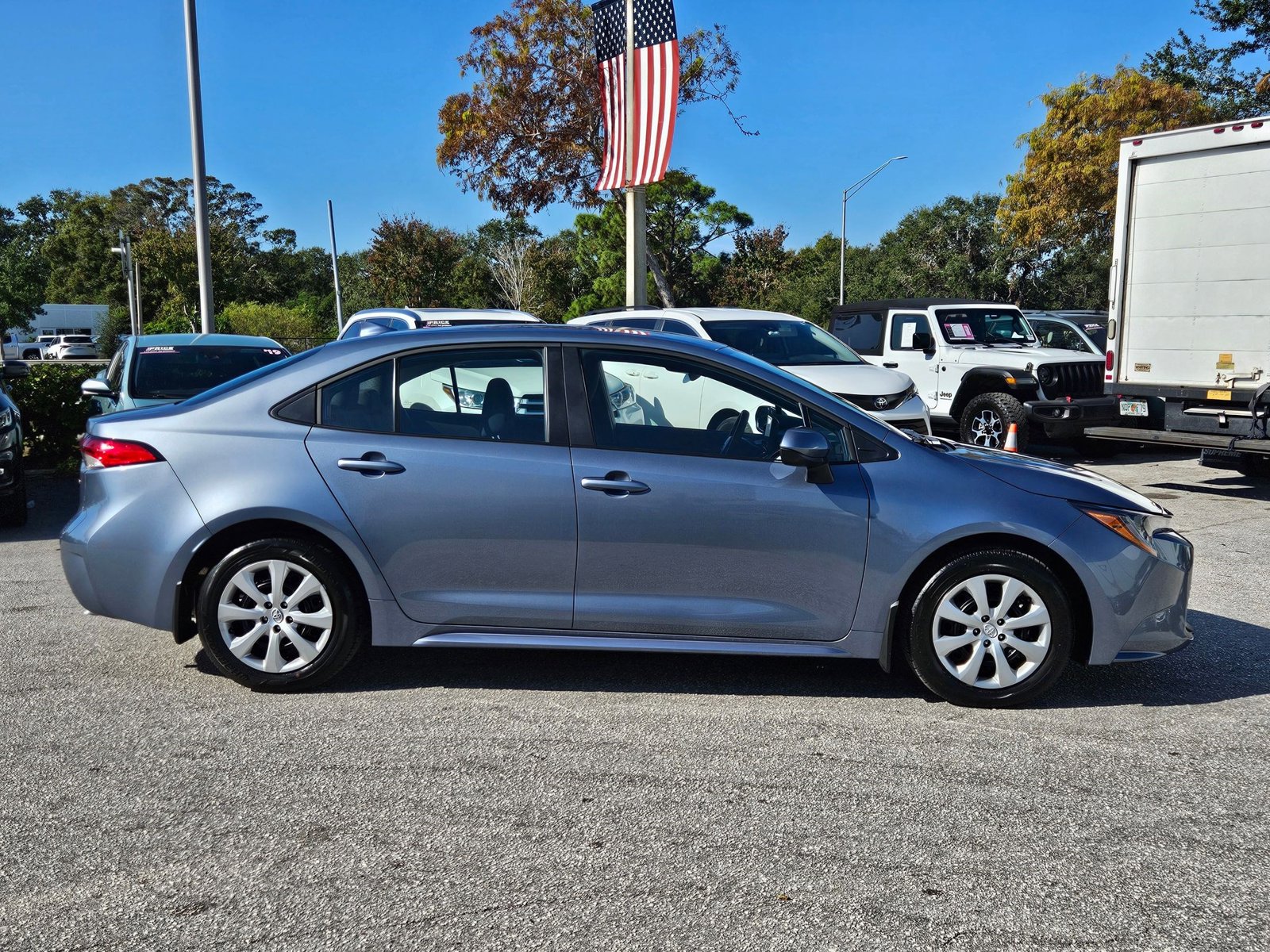 2026 Toyota Corolla LE photo 3