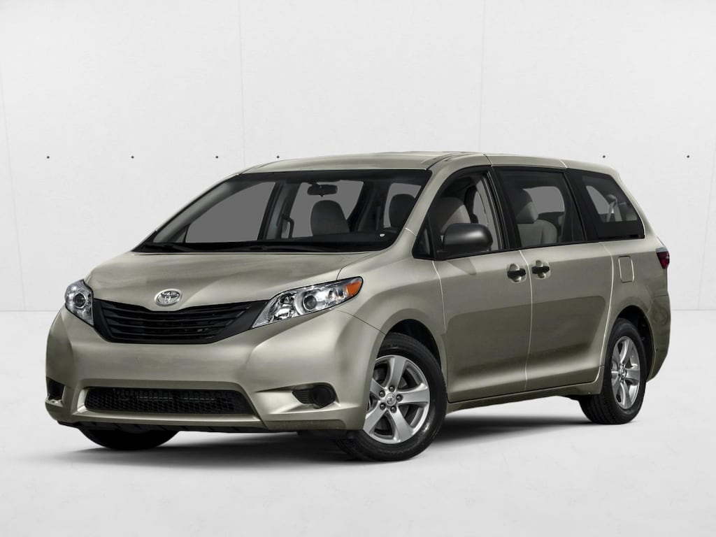 Used 2015 Toyota Sienna LE Van