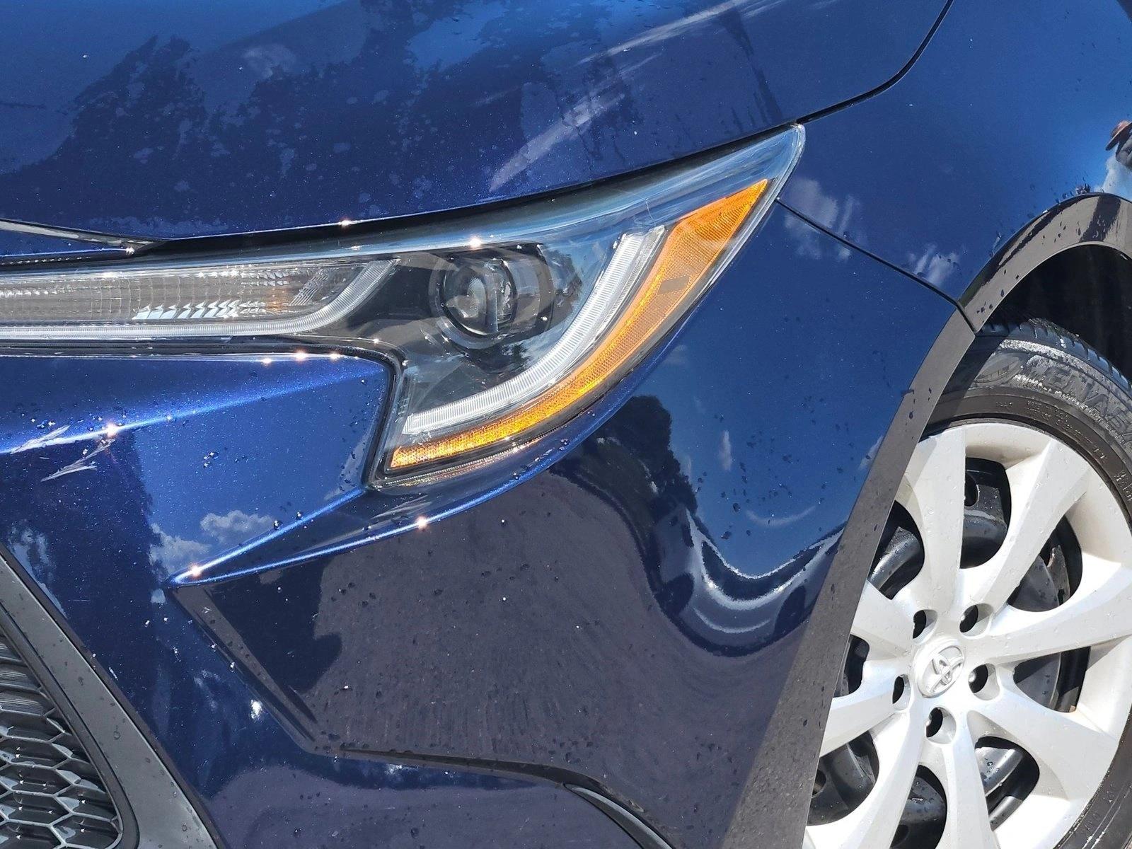 2022 Toyota Corolla LE photo 4