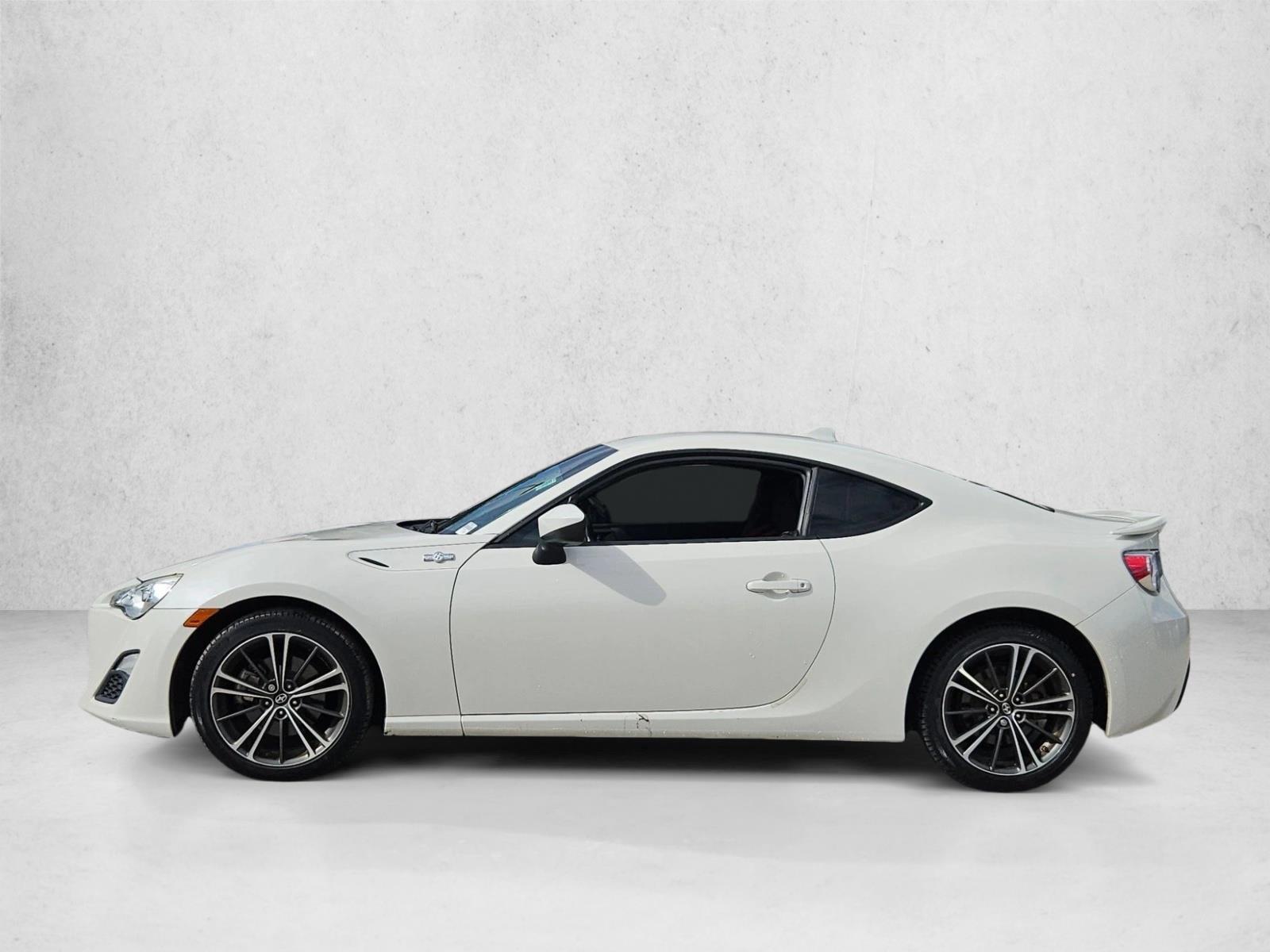 2016 Scion FR-S photo 3